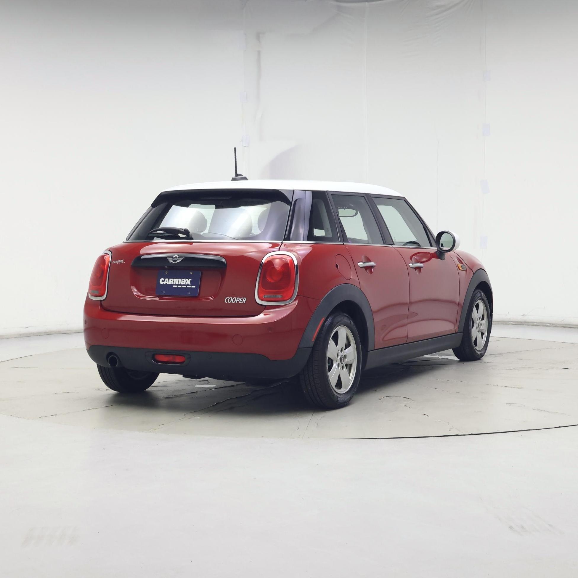 Thumbnail: 2016 MINI Cooper Hardtop - 8