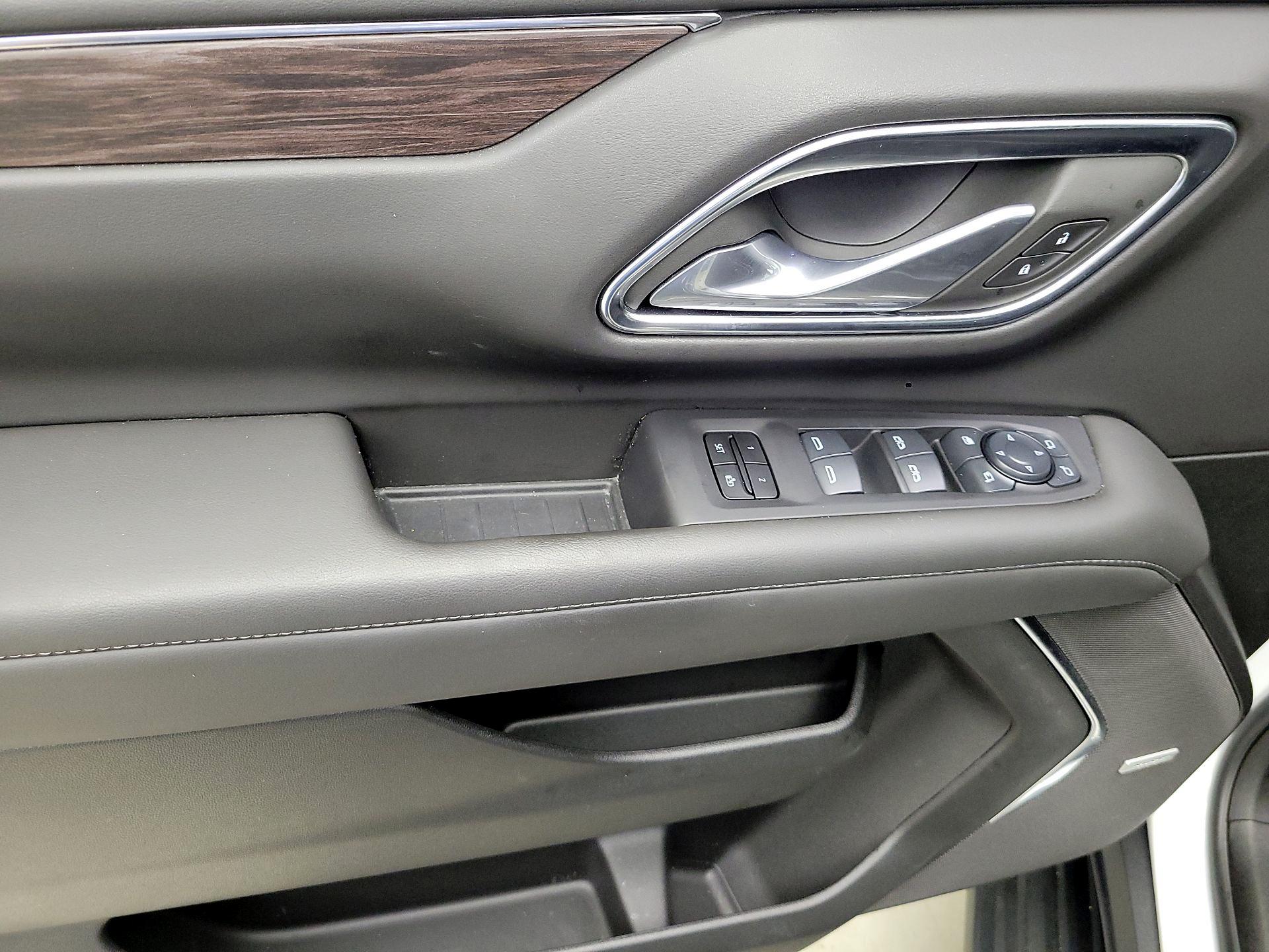 Thumbnail: 2024 Chevrolet Suburban - 12