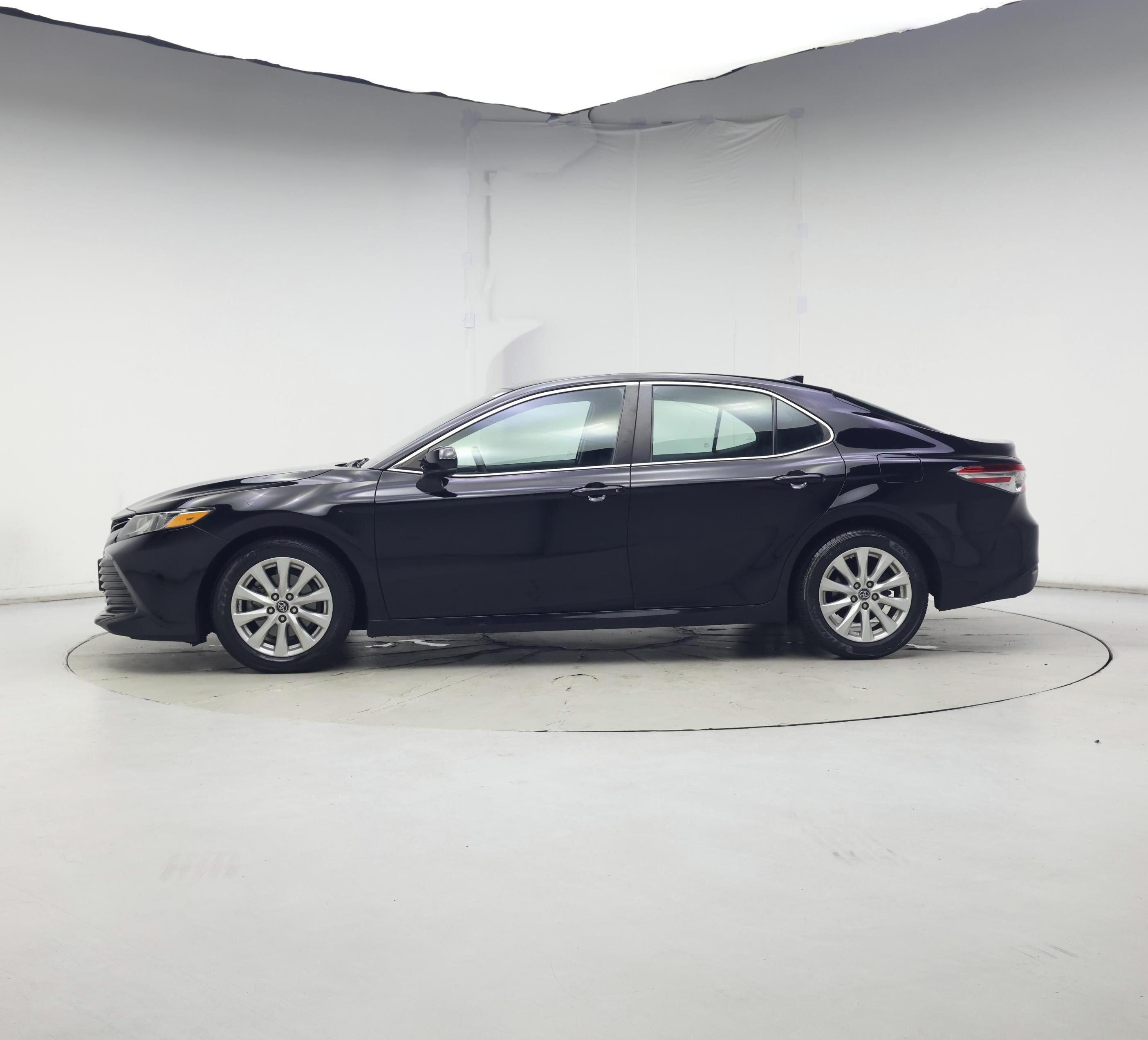 Thumbnail: 2019 Toyota Camry - 3