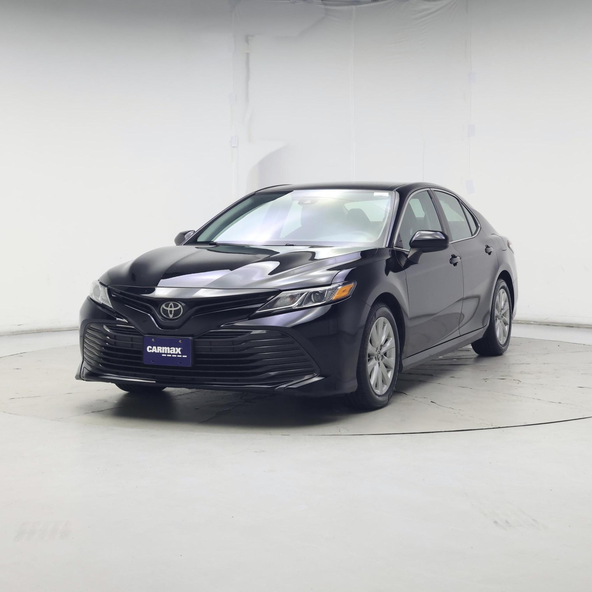 Thumbnail: 2019 Toyota Camry - 4