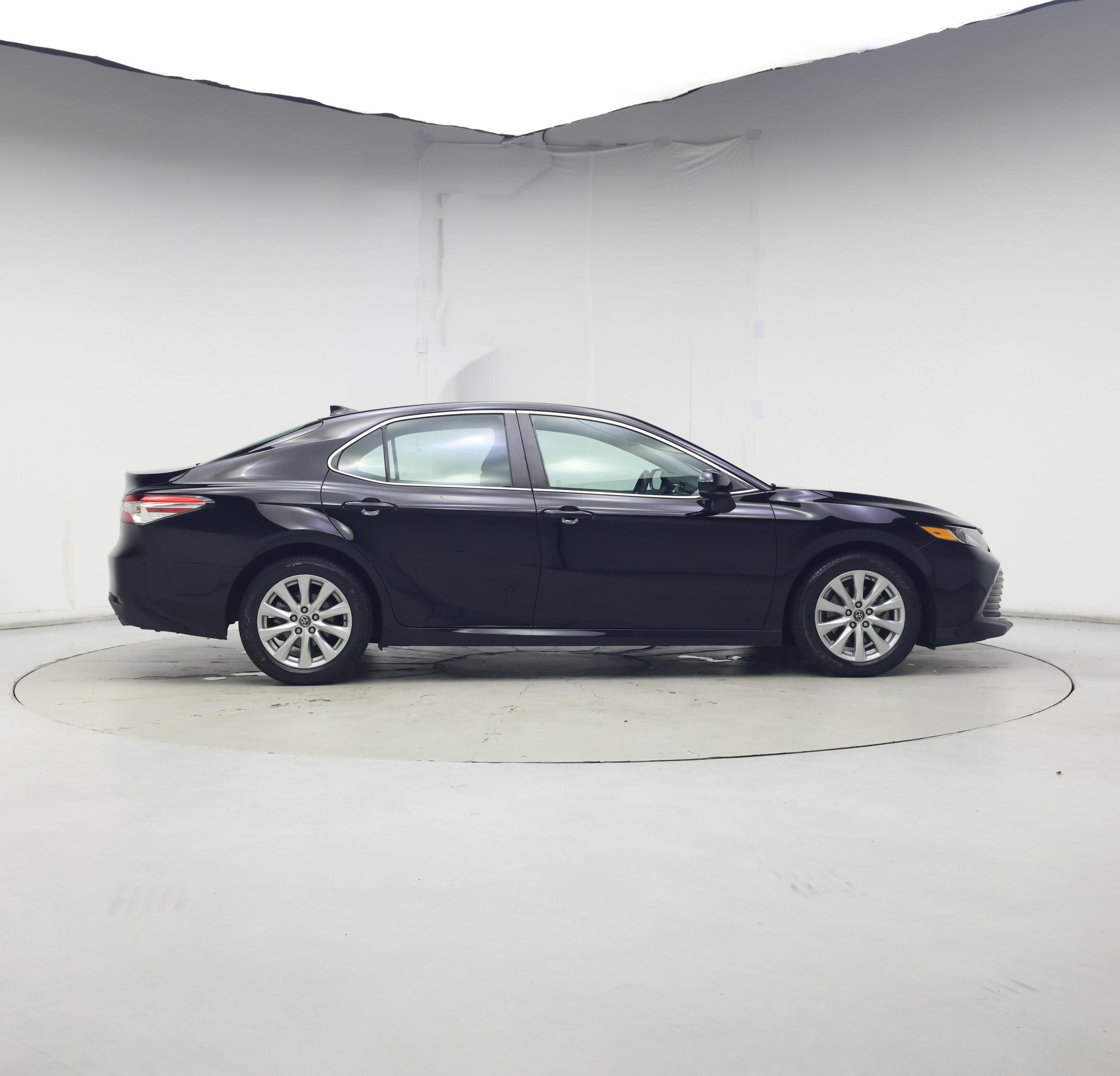 Thumbnail: 2019 Toyota Camry - 7