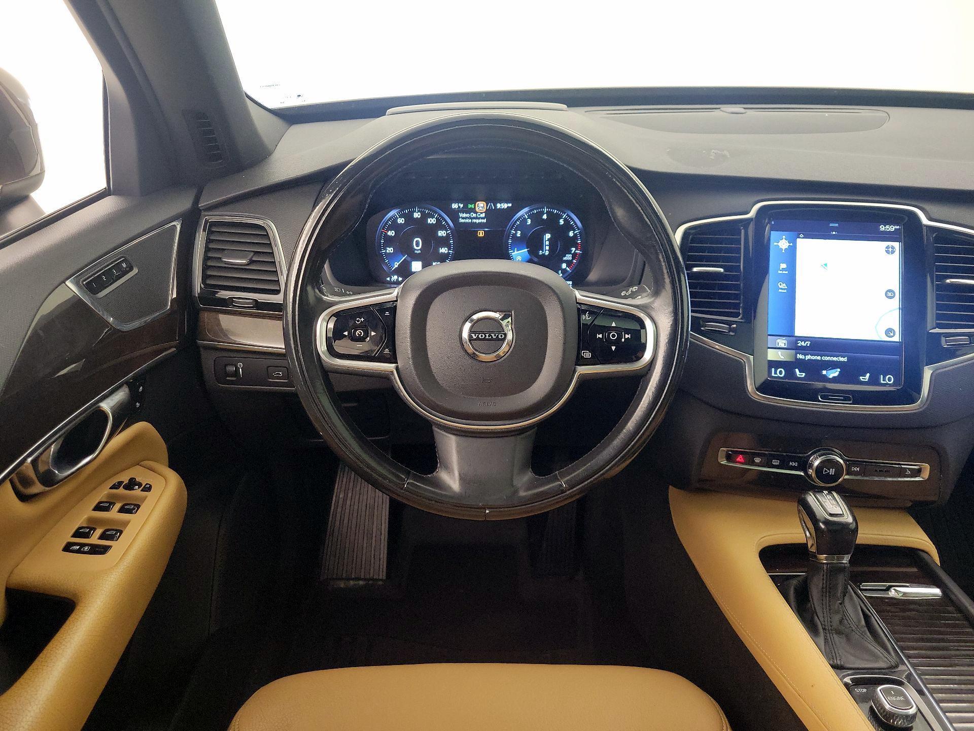 Thumbnail: 2017 Volvo XC90 - 10