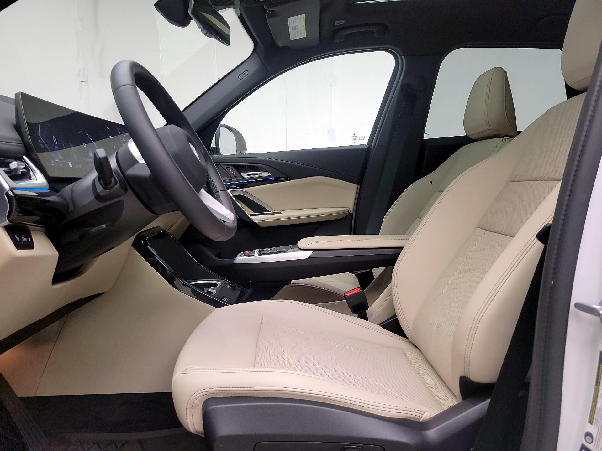 Thumbnail: 2025 BMW X1 - 11