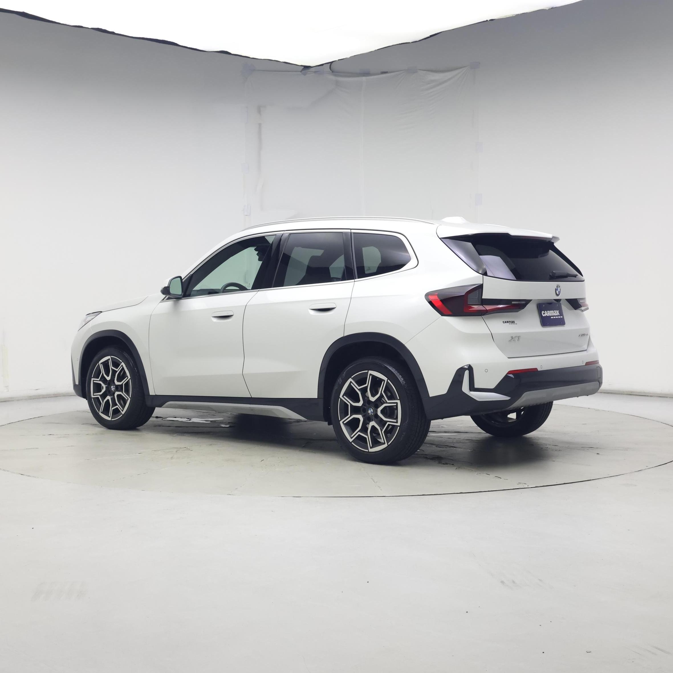 Thumbnail: 2025 BMW X1 - 2