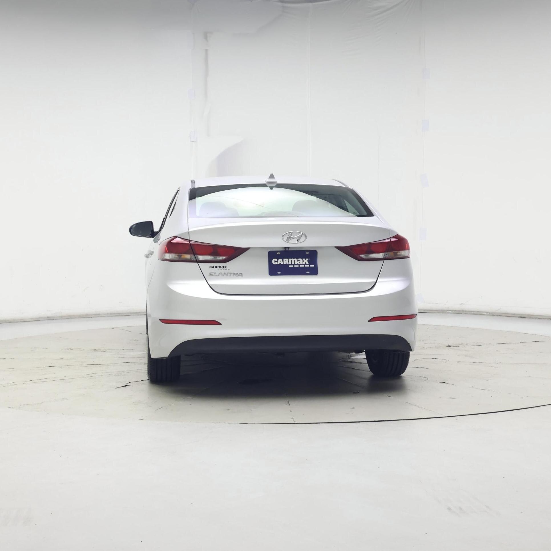 Thumbnail: 2017 Hyundai Elantra - 6