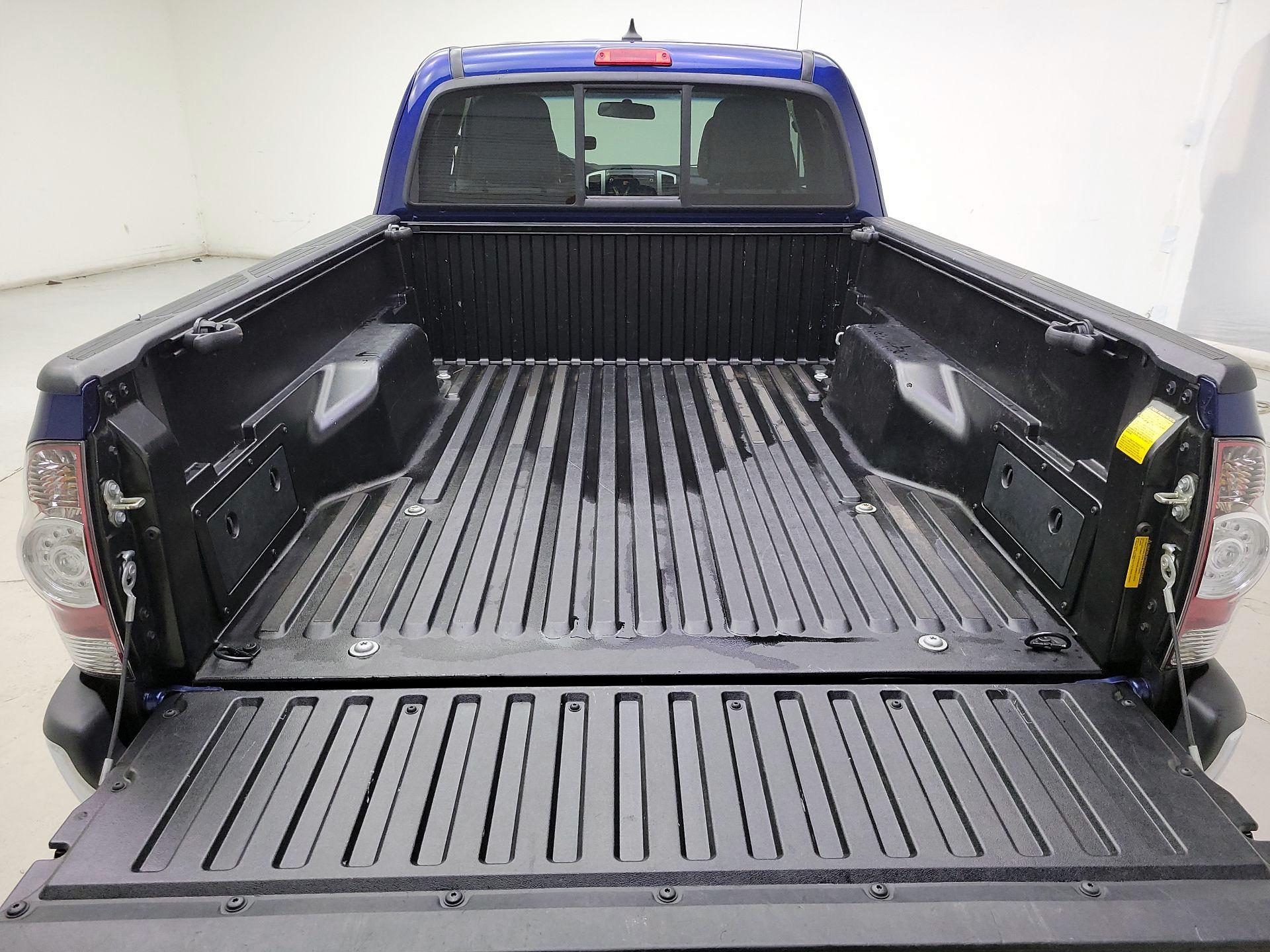Thumbnail: 2014 Toyota Tacoma - 20