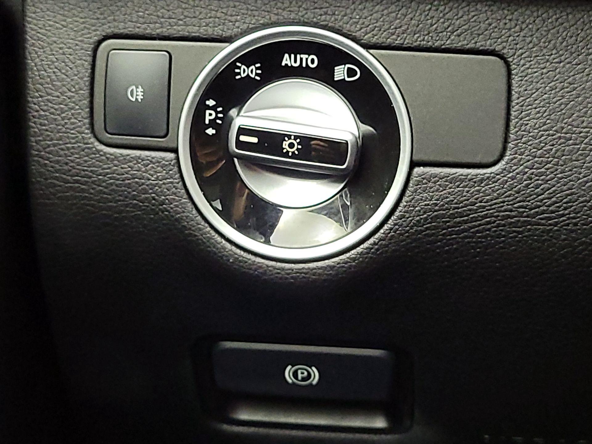 Thumbnail: 2017 Mercedes-Benz GLE - 13