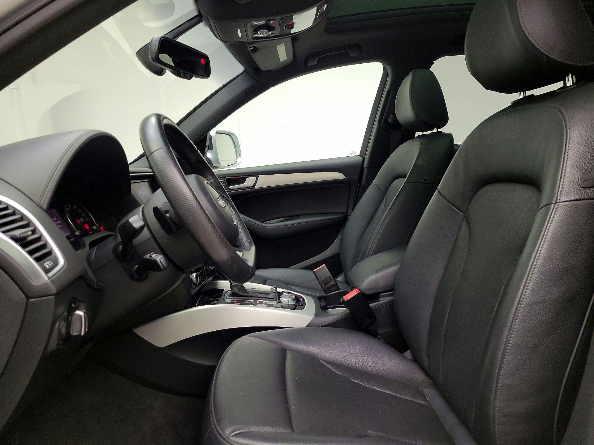 Thumbnail: 2014 Audi Q5 - 11