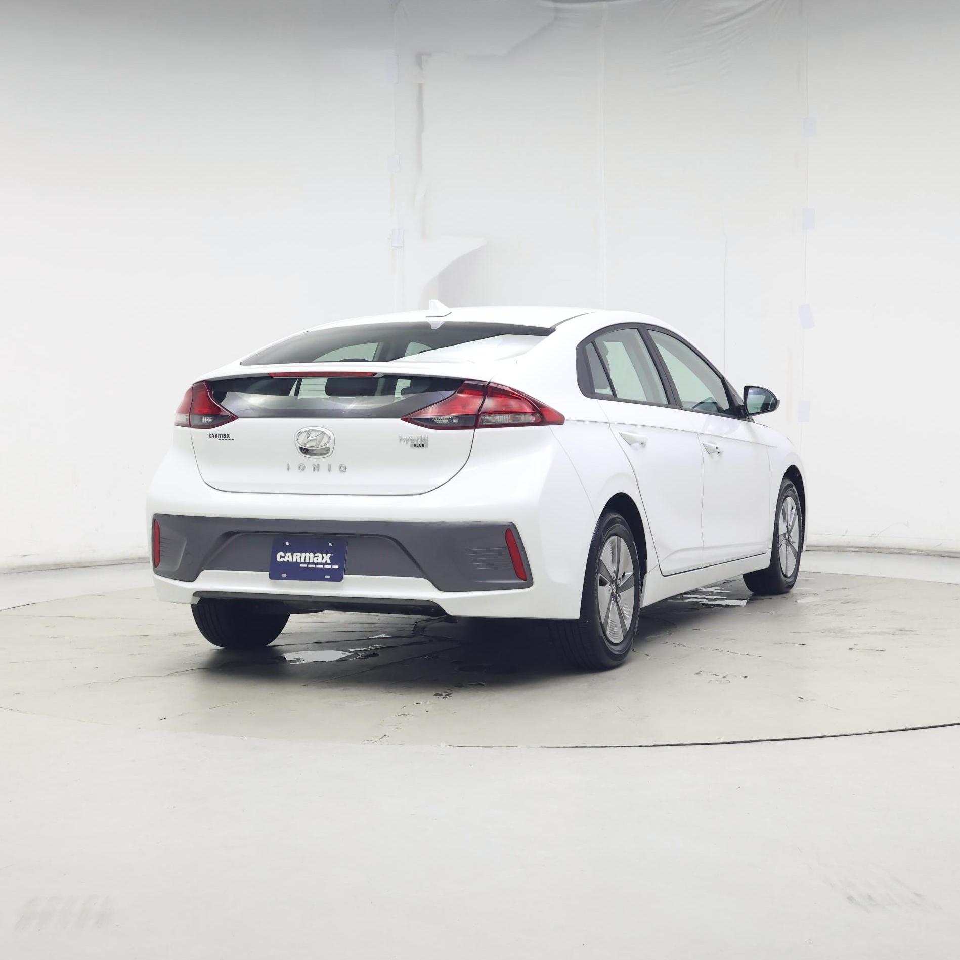 Thumbnail: 2022 Hyundai Ioniq - 8