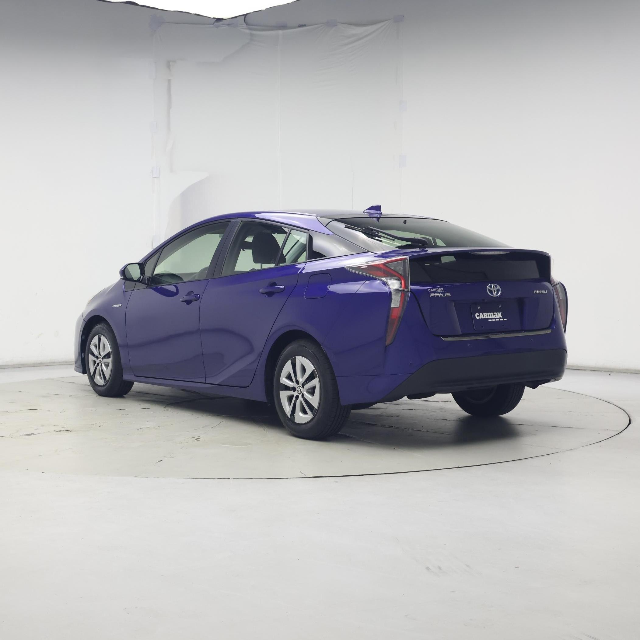Thumbnail: 2017 Toyota Prius - 2