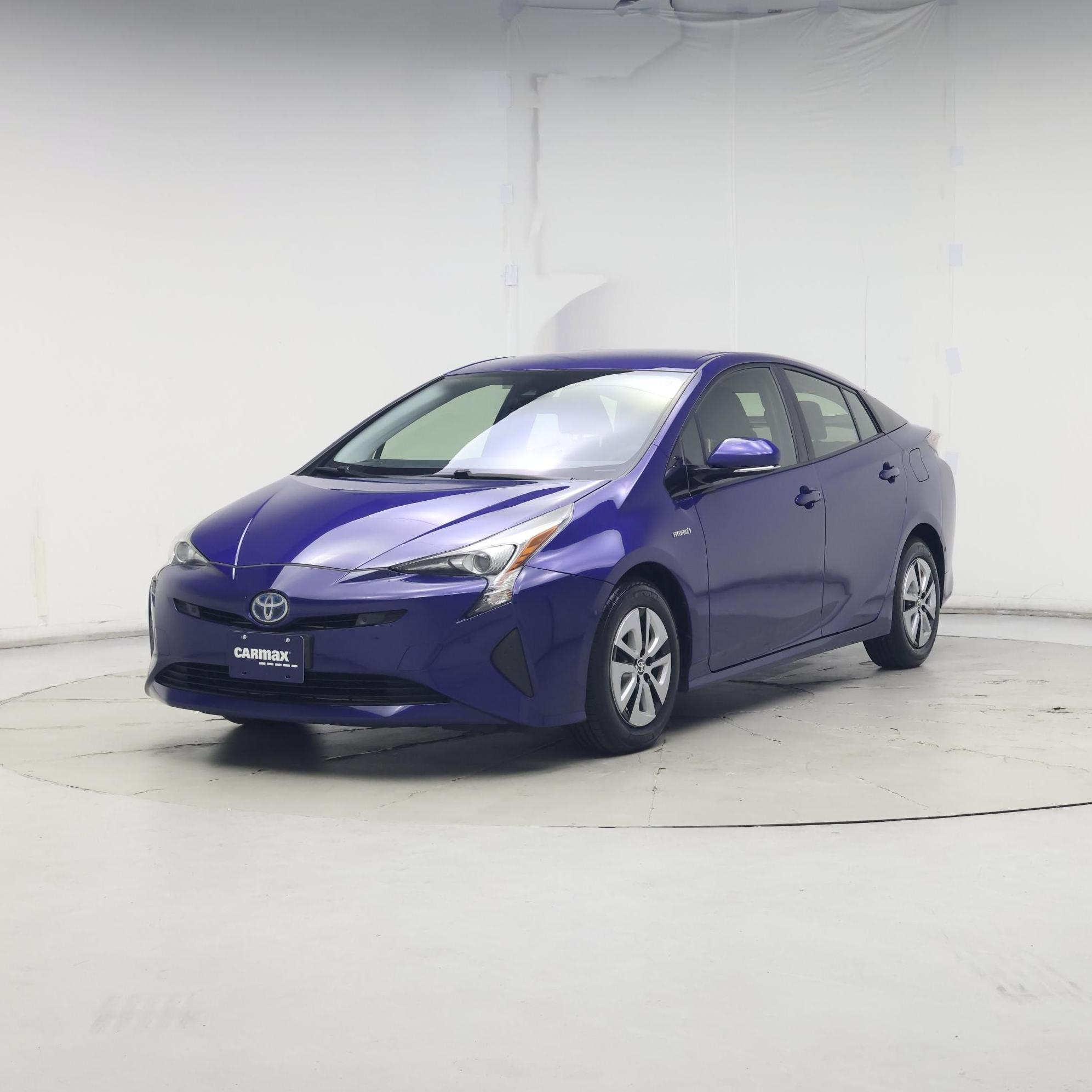 Thumbnail: 2017 Toyota Prius - 4