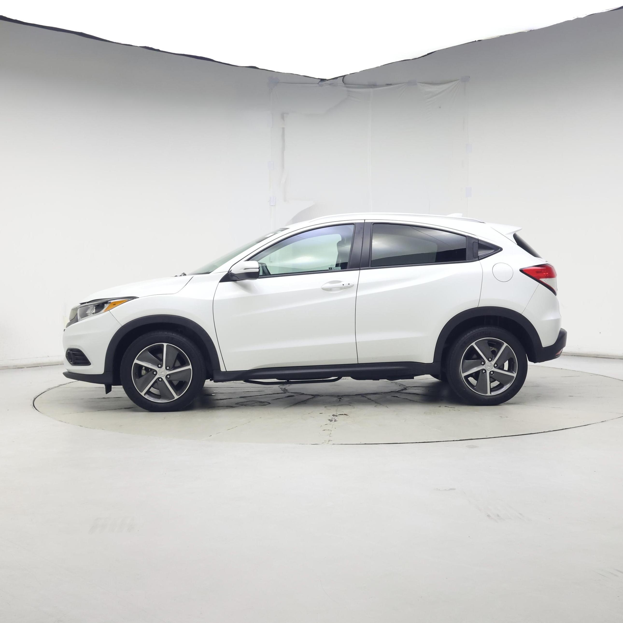 Thumbnail: 2021 Honda HR-V - 3