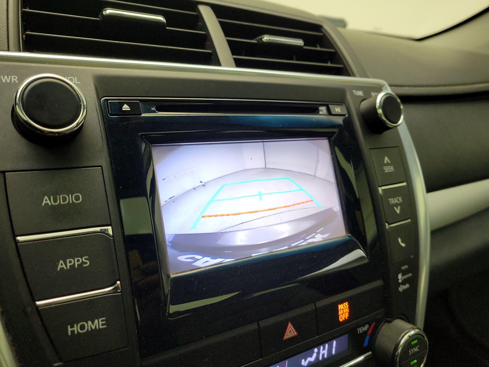 Thumbnail: 2015 Toyota Camry - 14