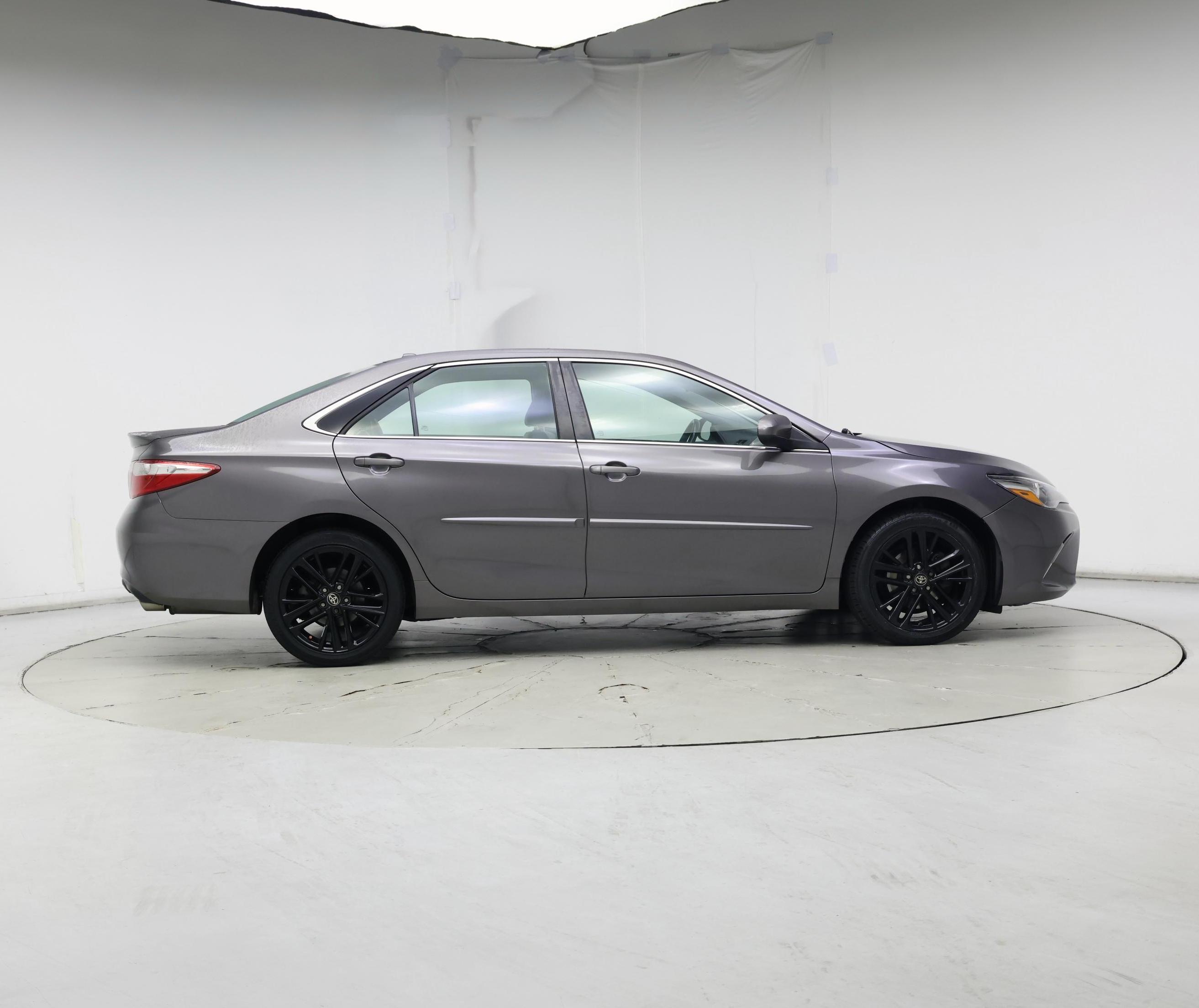 Thumbnail: 2015 Toyota Camry - 7