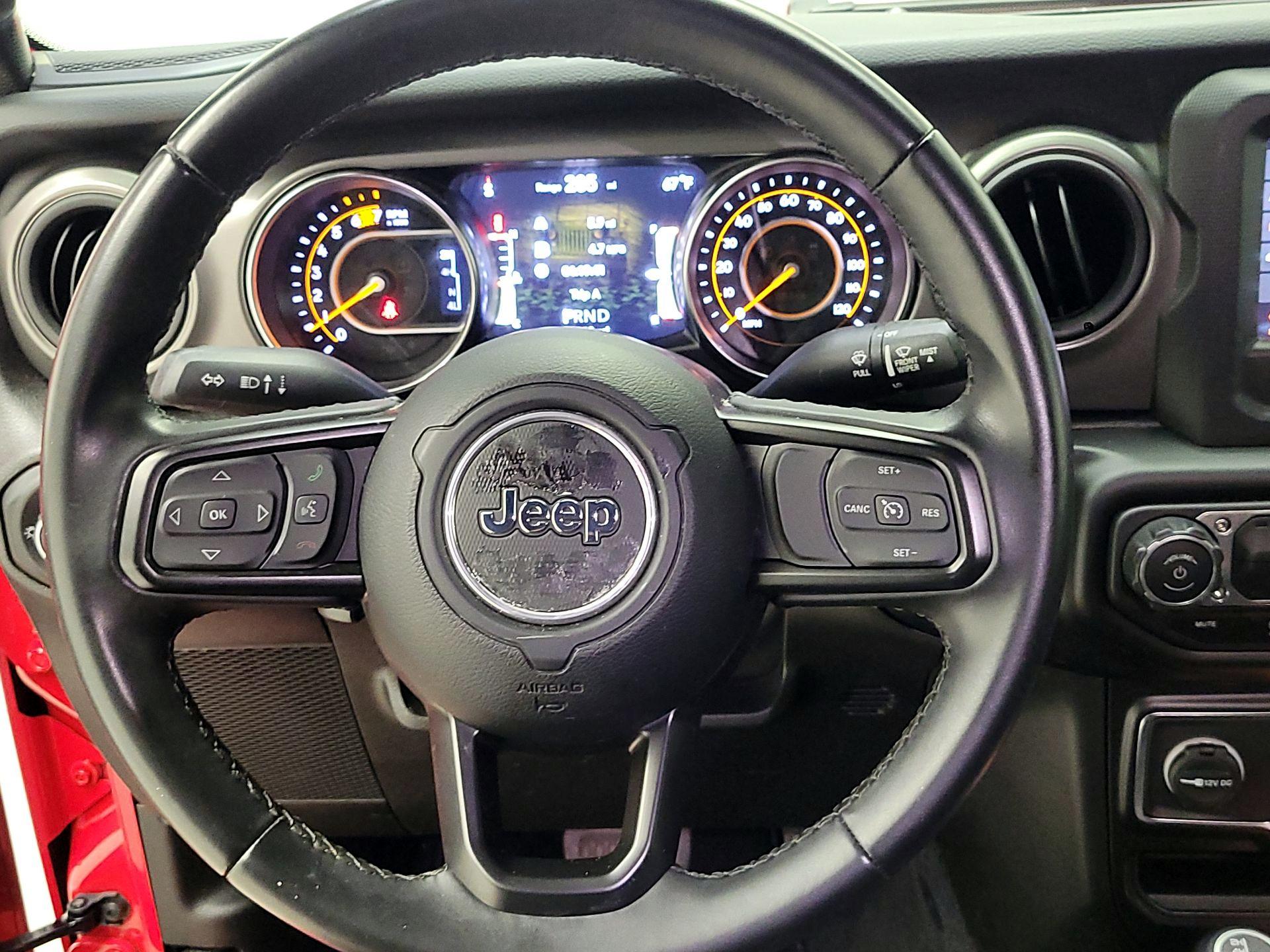 Thumbnail: 2022 Jeep Wrangler - 10