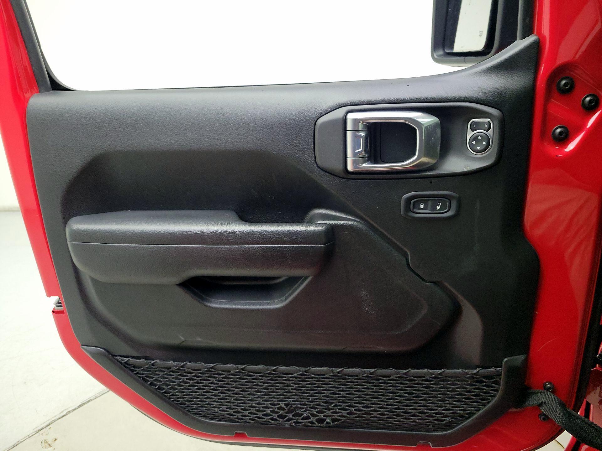 Thumbnail: 2022 Jeep Wrangler - 12