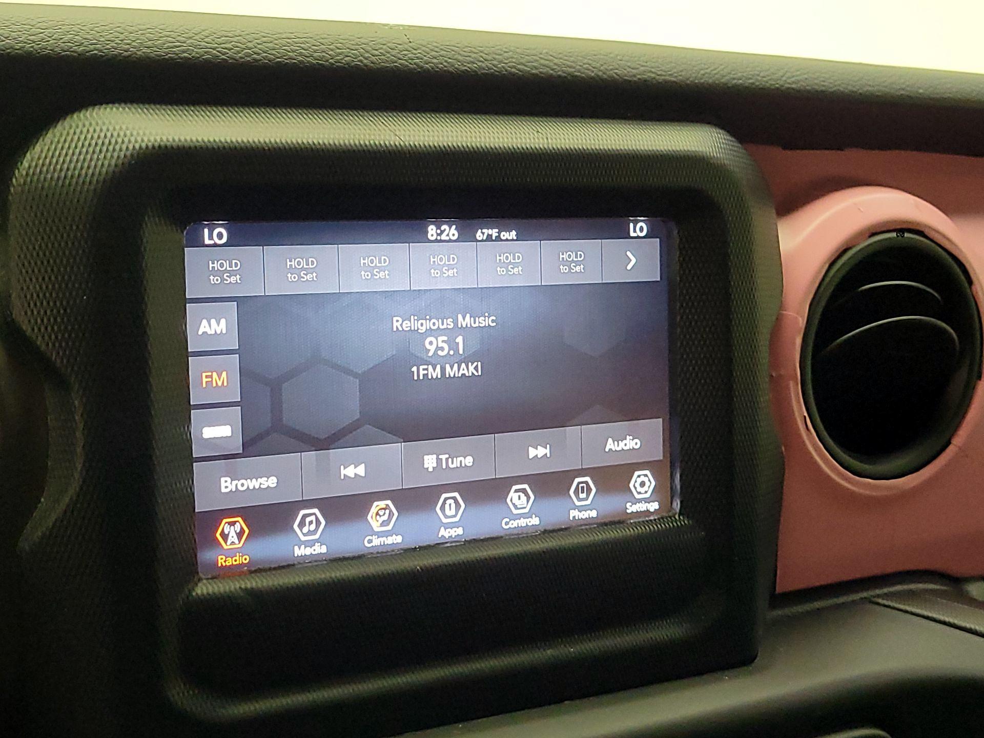 Thumbnail: 2022 Jeep Wrangler - 15