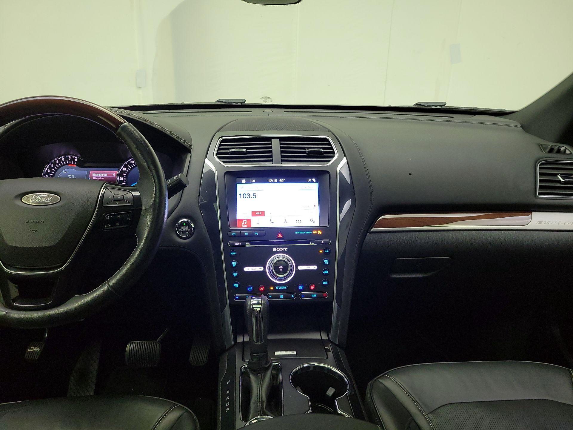Thumbnail: 2018 Ford Explorer - 9