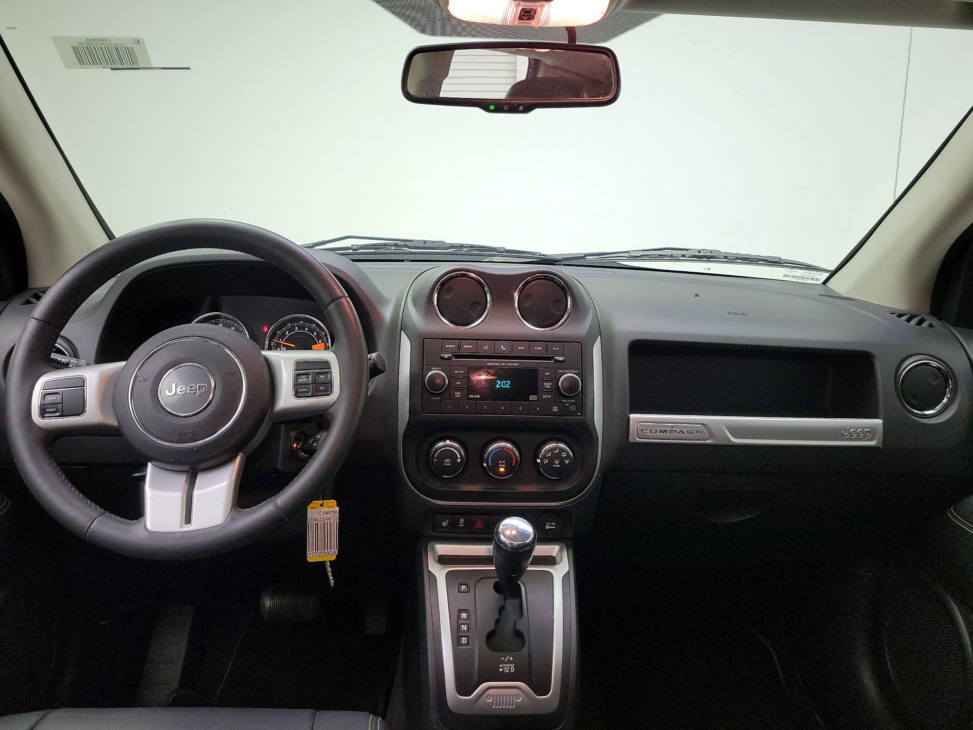 Thumbnail: 2015 Jeep Compass - 9
