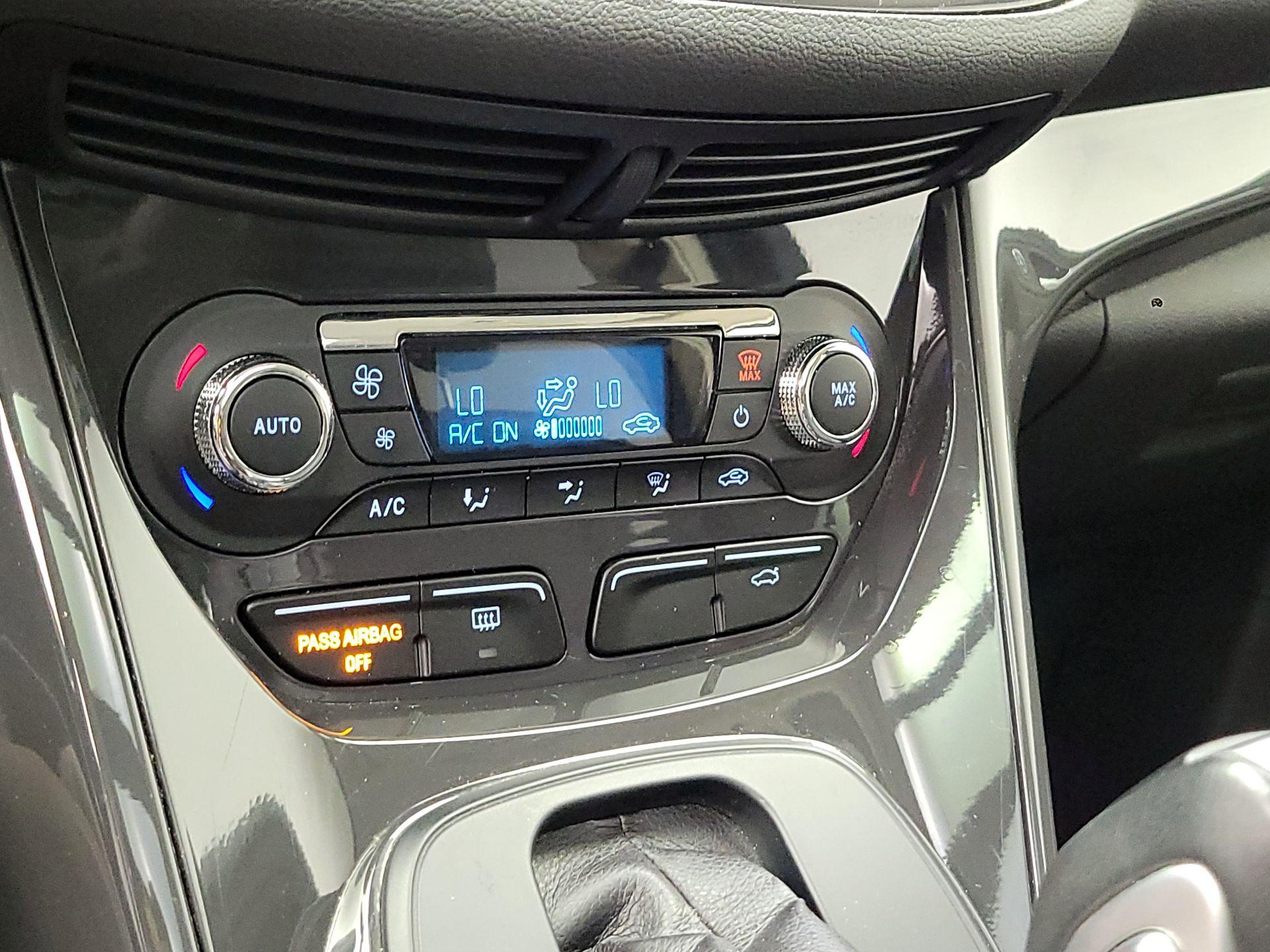 Thumbnail: 2015 Ford Escape - 16