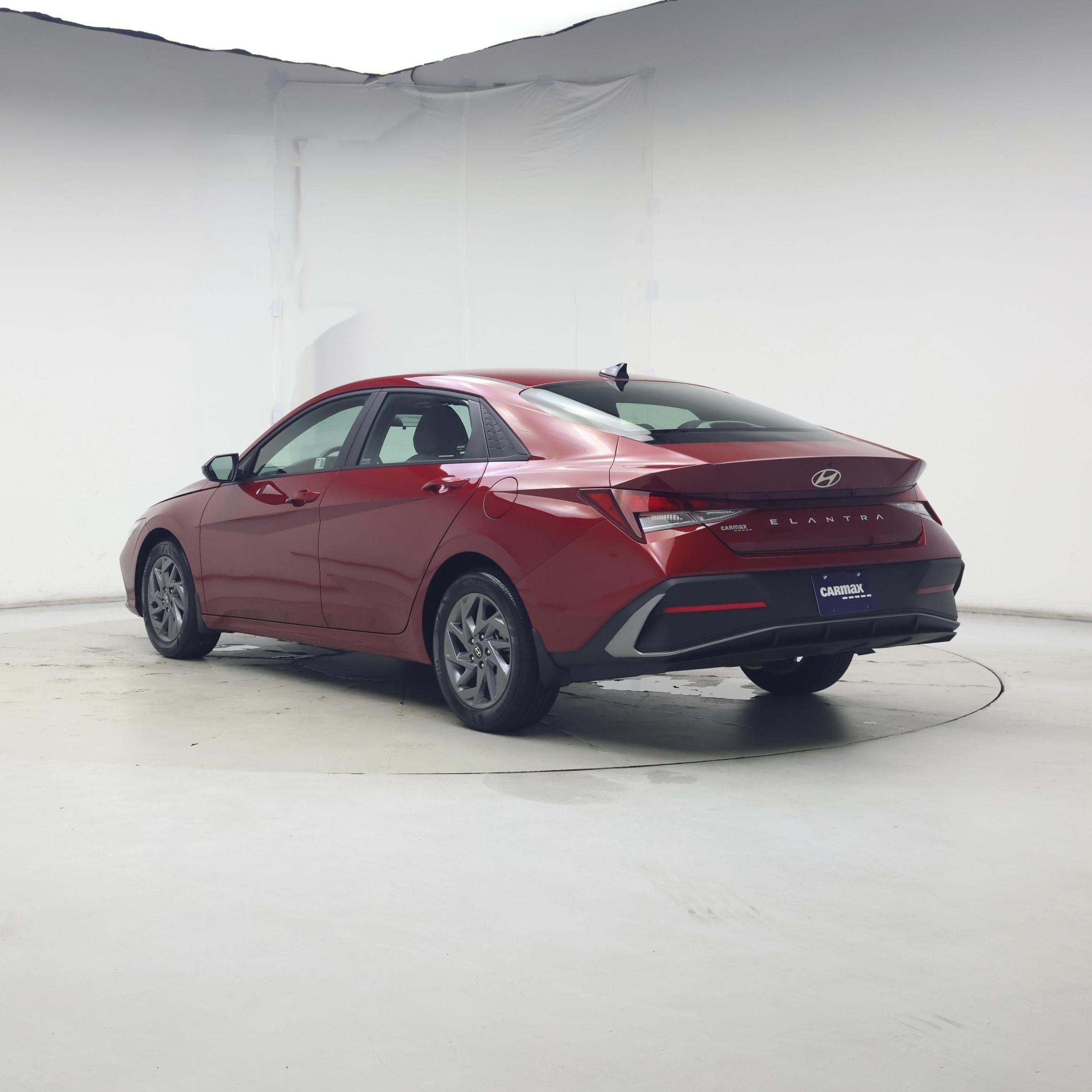 Thumbnail: 2024 Hyundai Elantra - 2