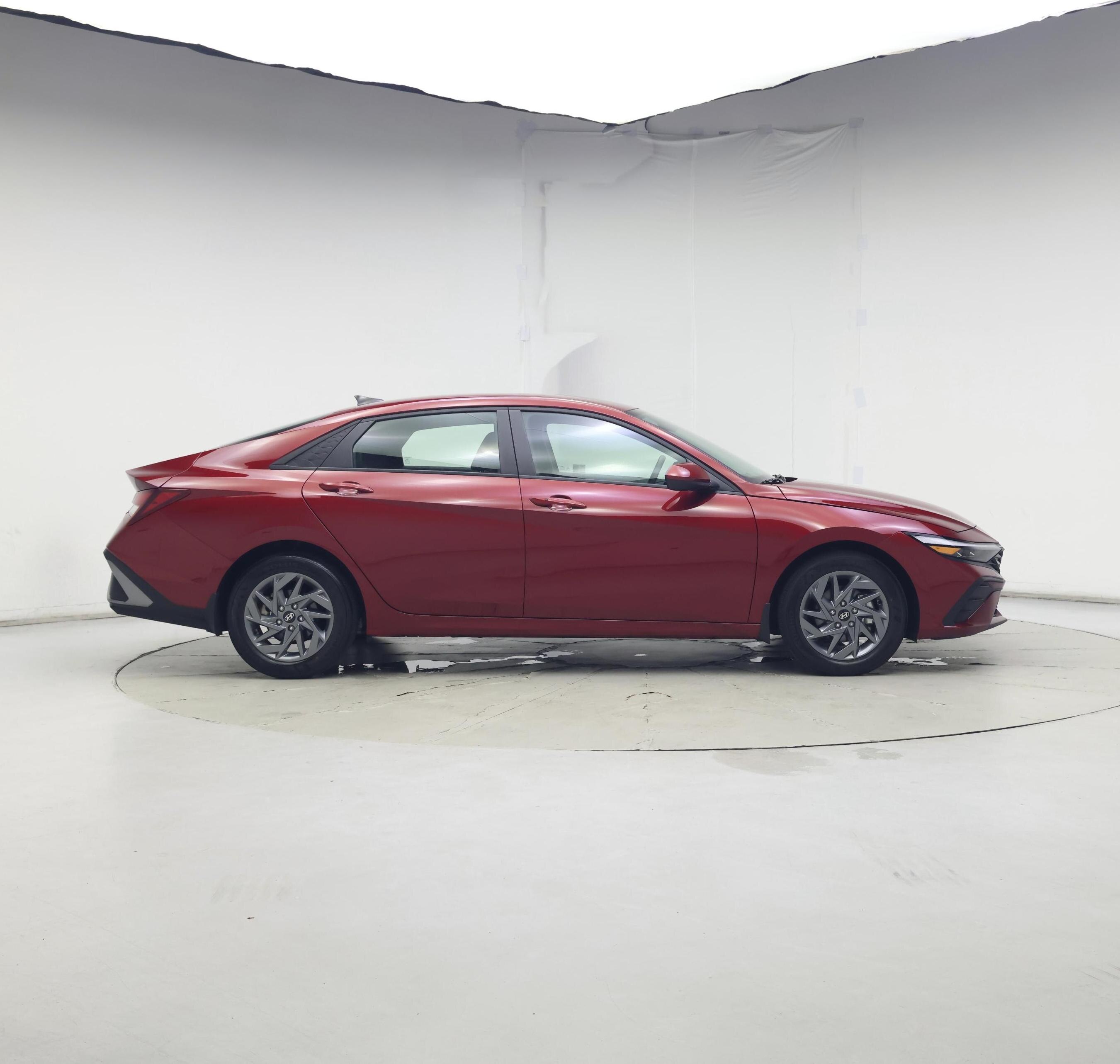 Thumbnail: 2024 Hyundai Elantra - 7