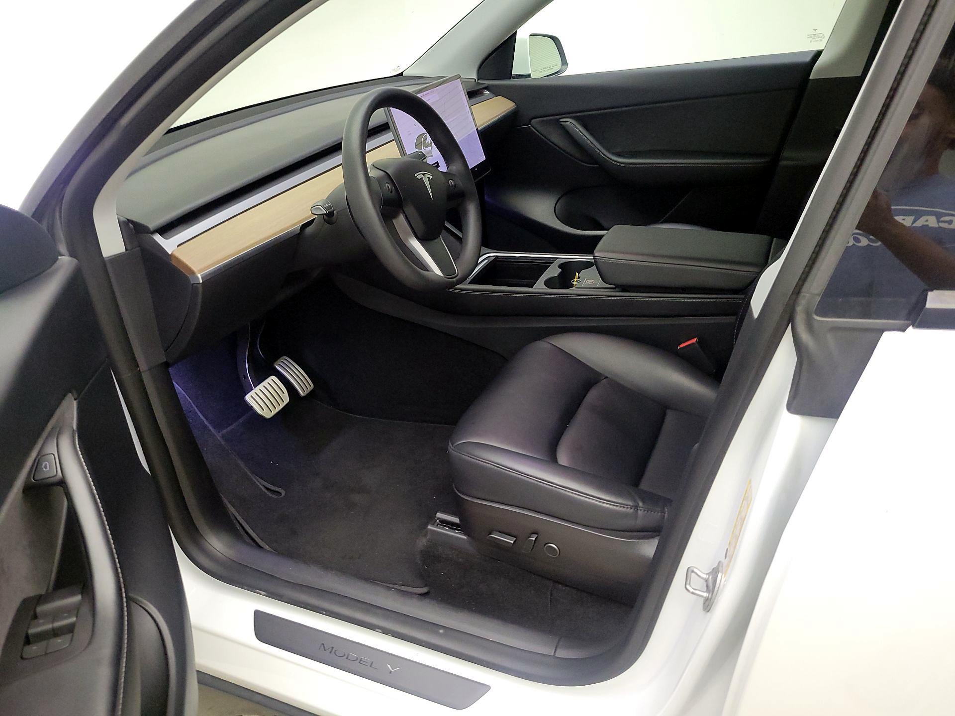 Thumbnail: 2022 Tesla Model Y - 11