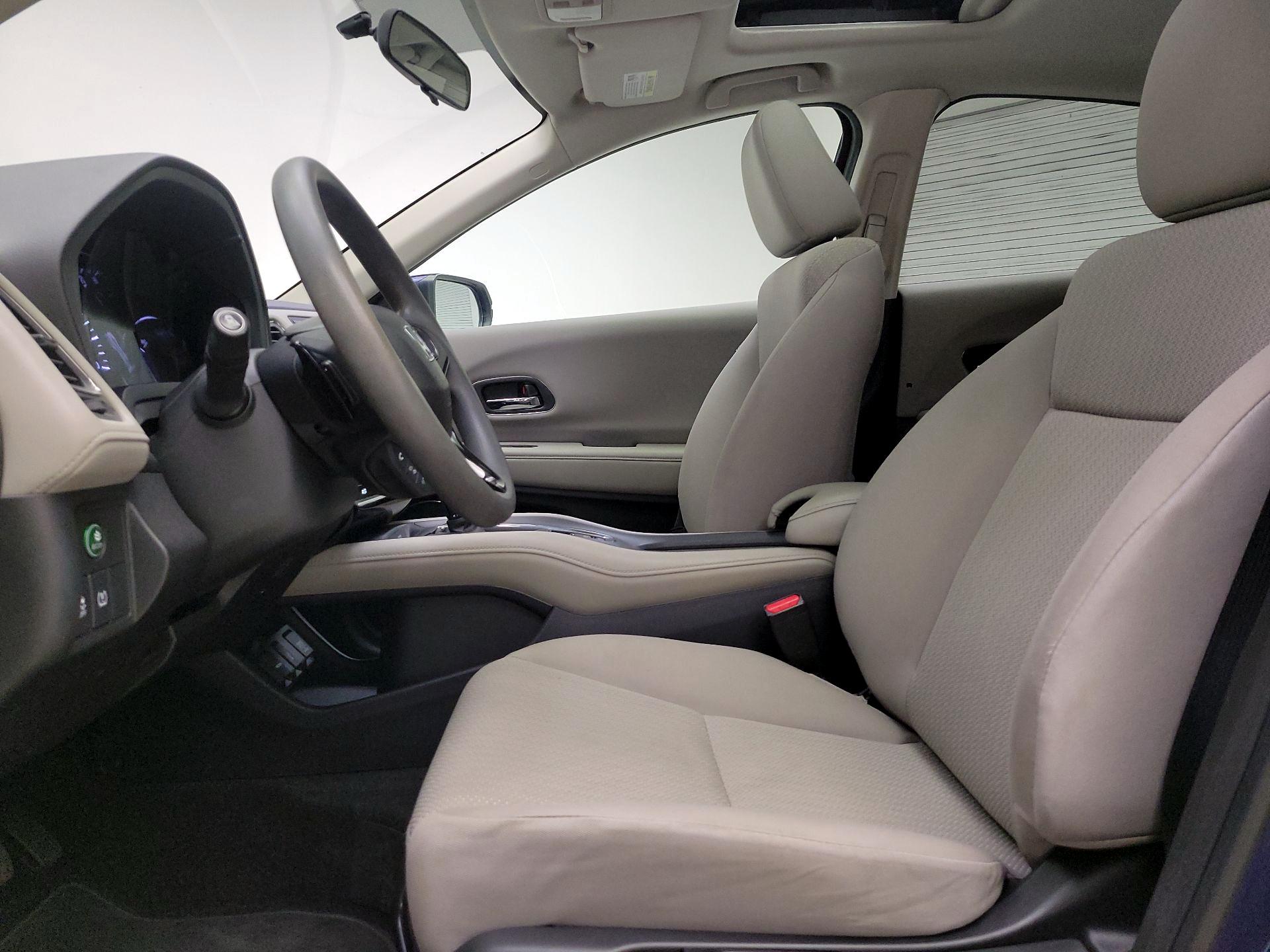 Thumbnail: 2016 Honda HR-V - 11