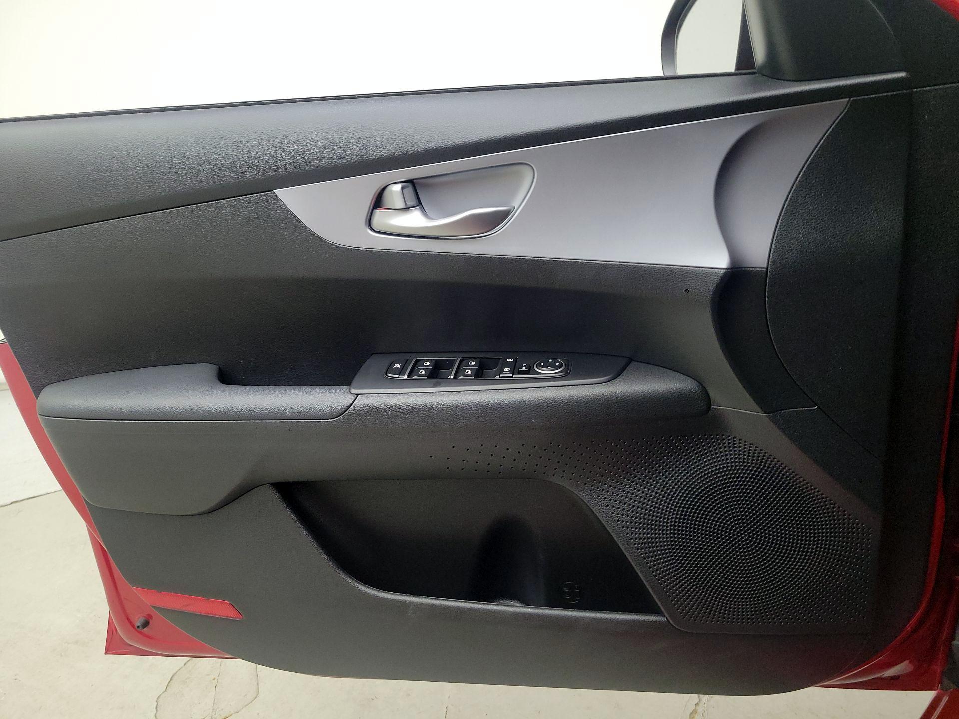 Thumbnail: 2023 Kia Forte - 12