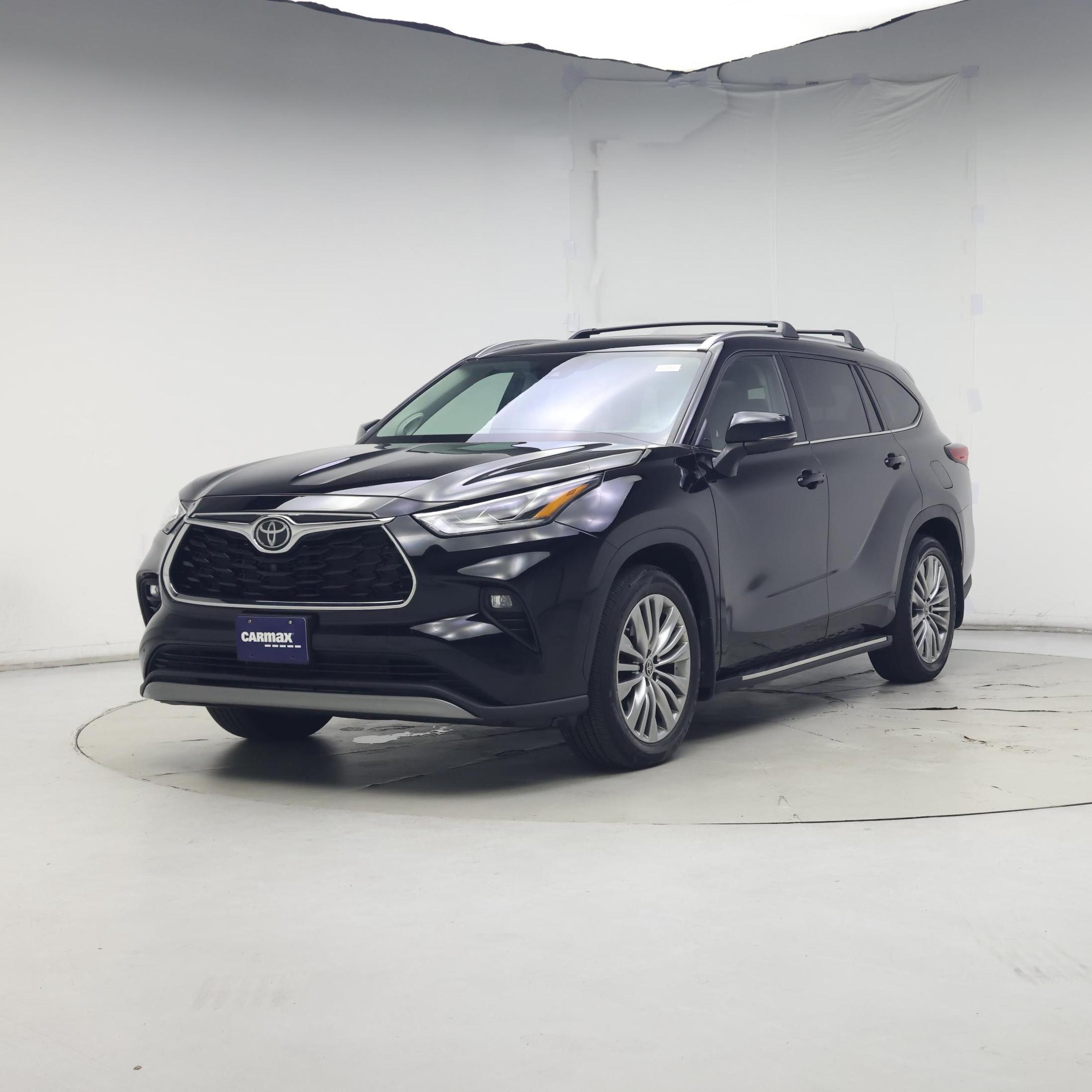 Thumbnail: 2022 Toyota Highlander - 4