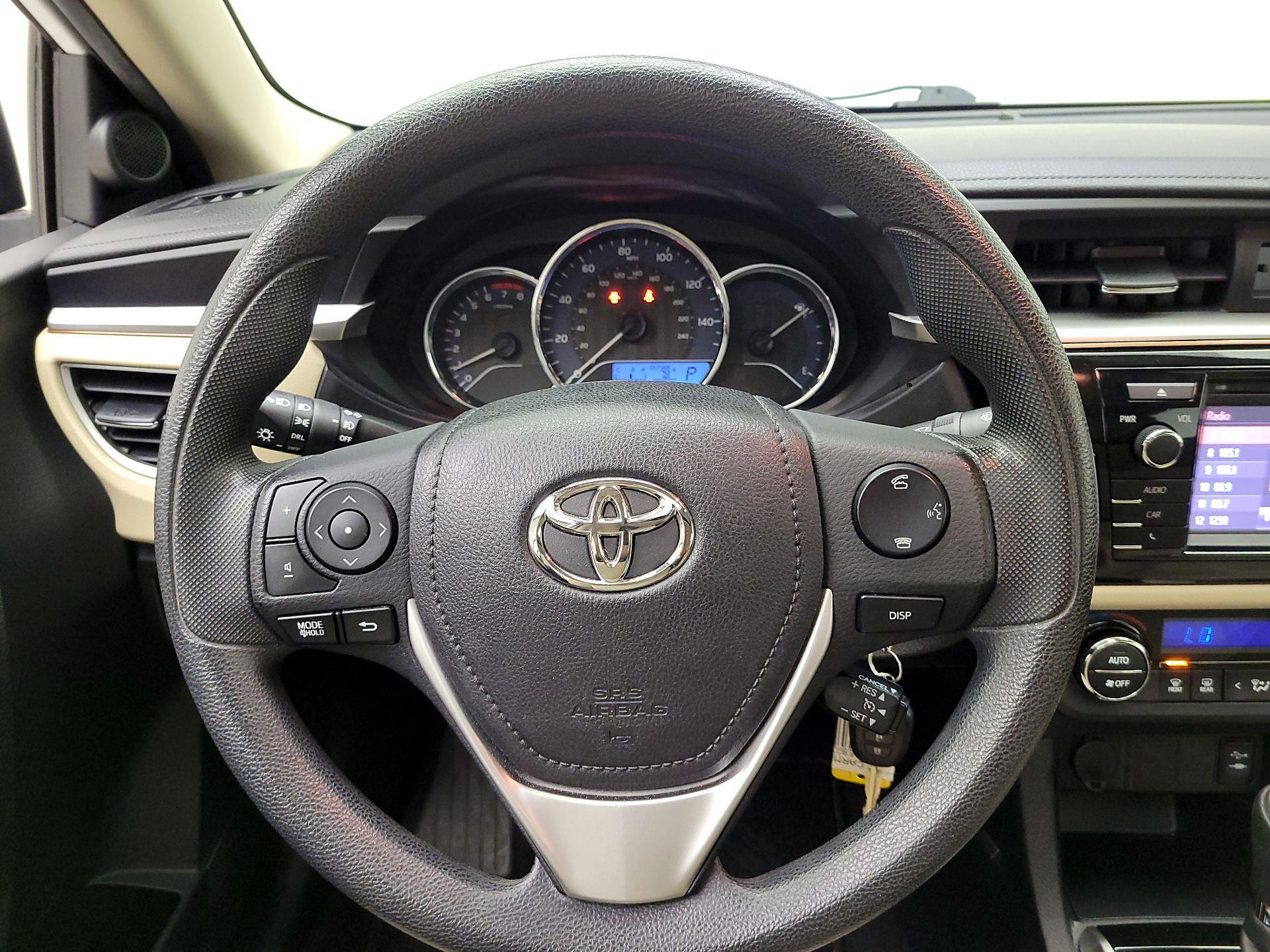 Thumbnail: 2016 Toyota Corolla - 10