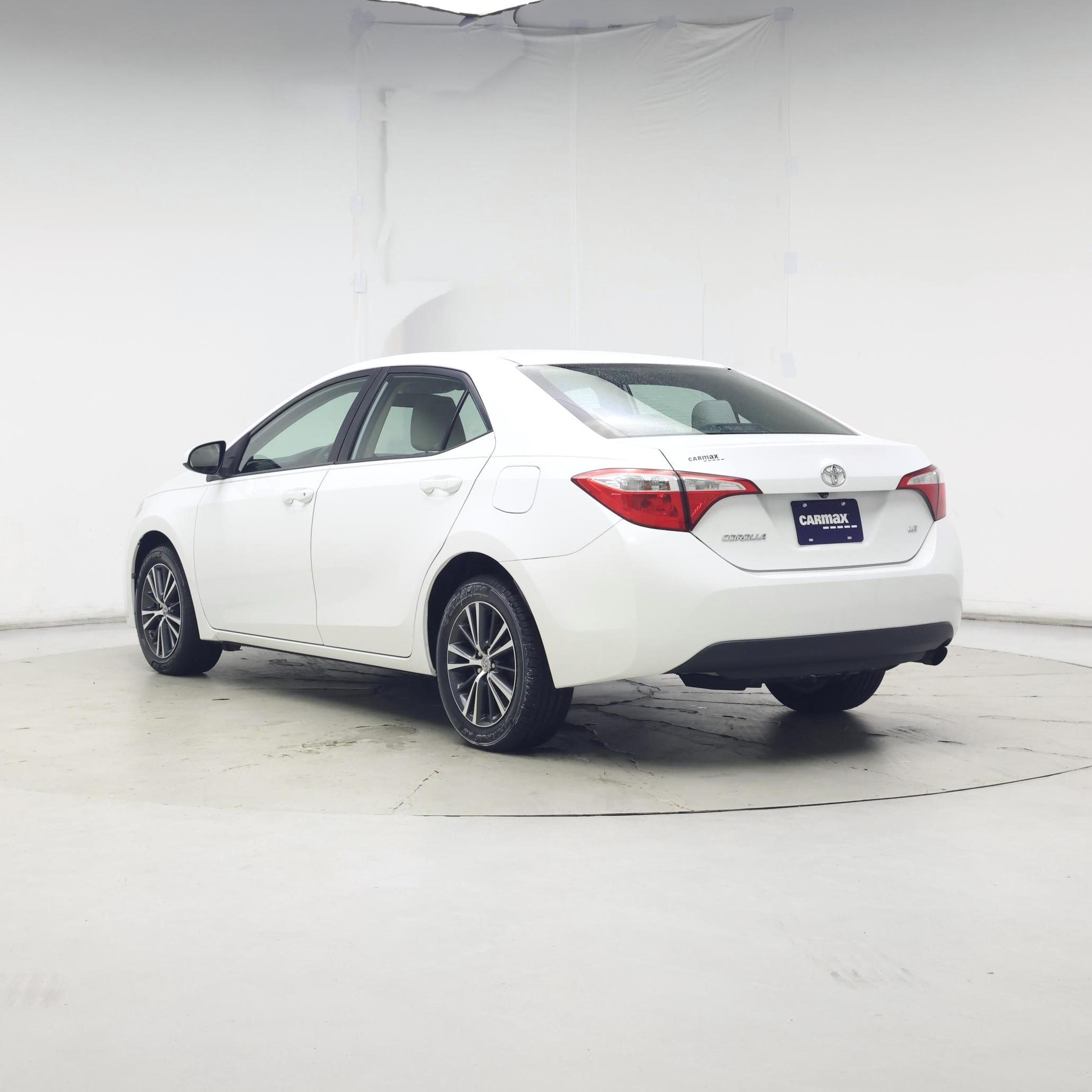 Thumbnail: 2016 Toyota Corolla - 2