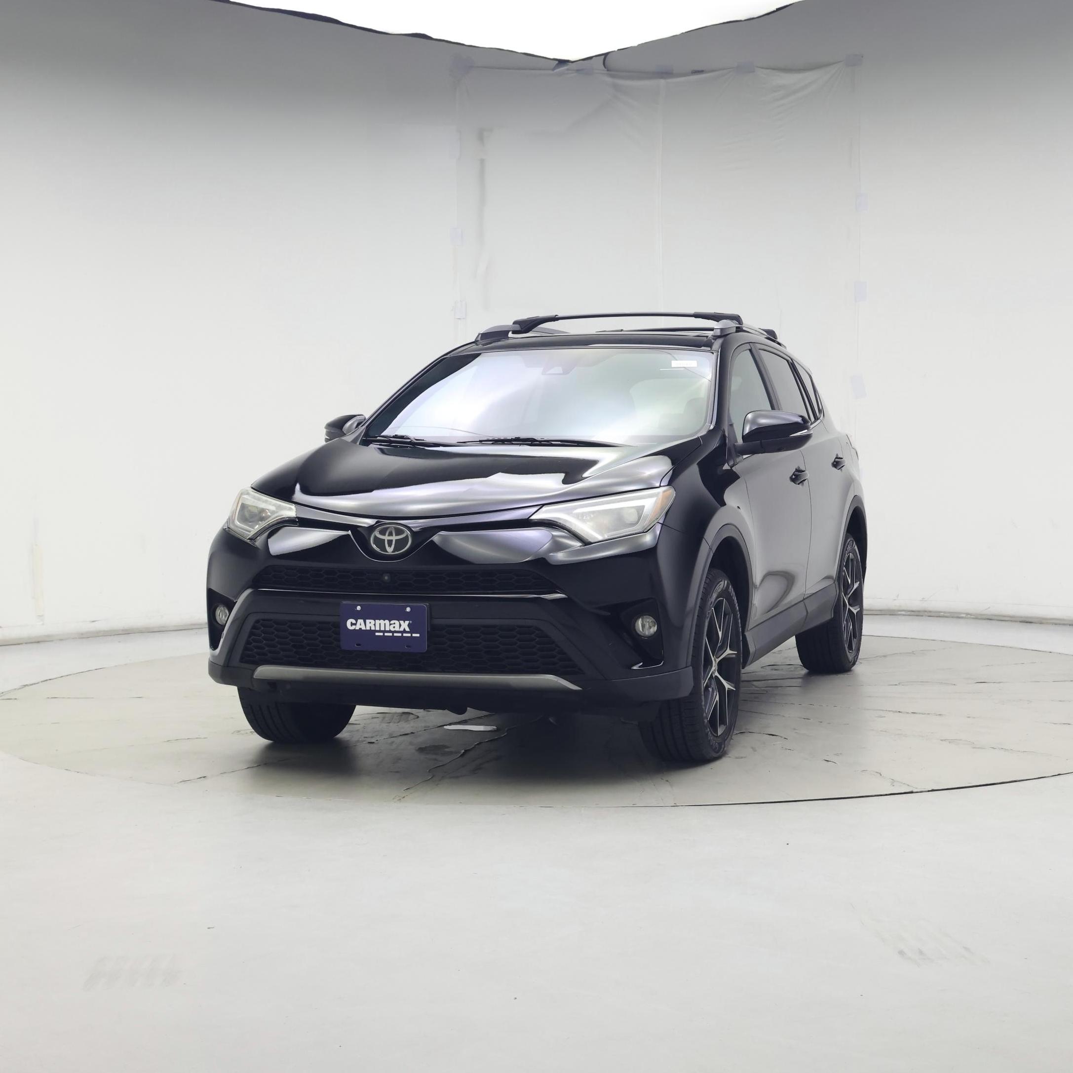 Thumbnail: 2018 Toyota RAV4 - 4
