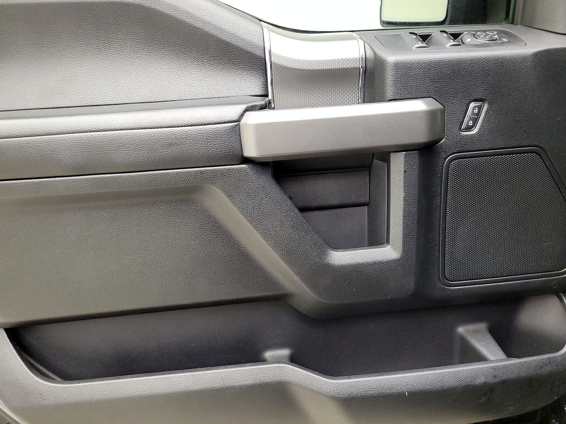 Thumbnail: 2017 Ford F-150 - 12