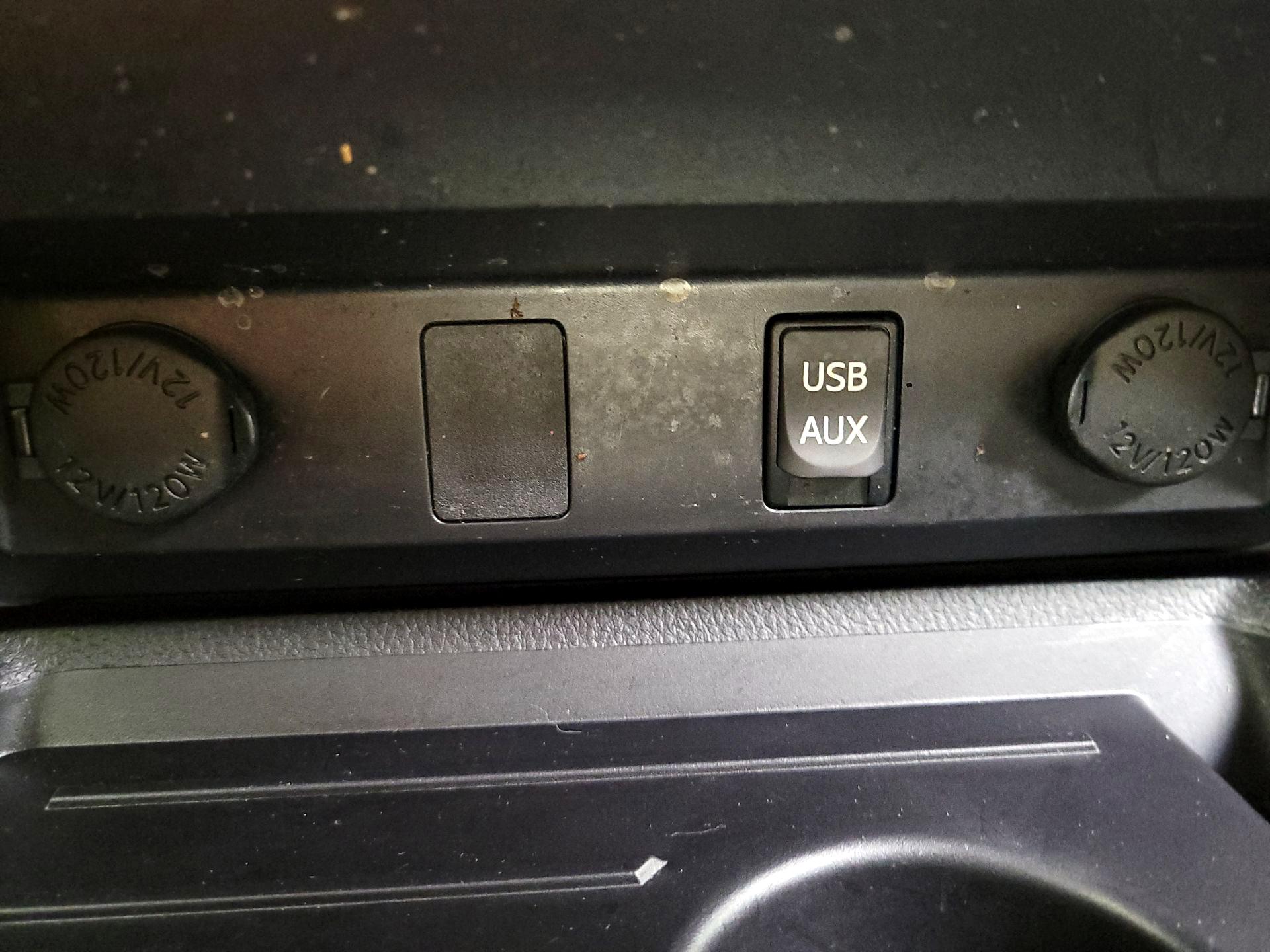 Thumbnail: 2014 Toyota Tundra - 18