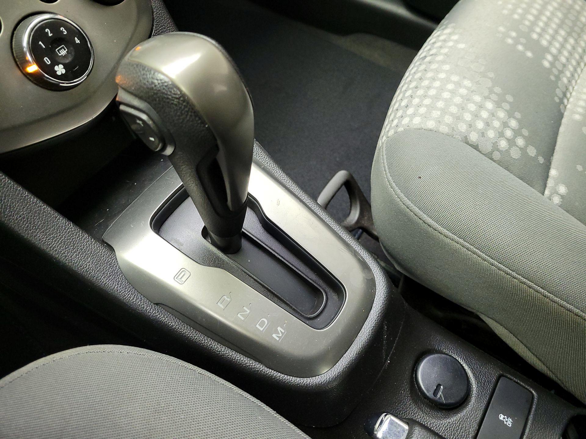 Thumbnail: 2015 Chevrolet Sonic - 16