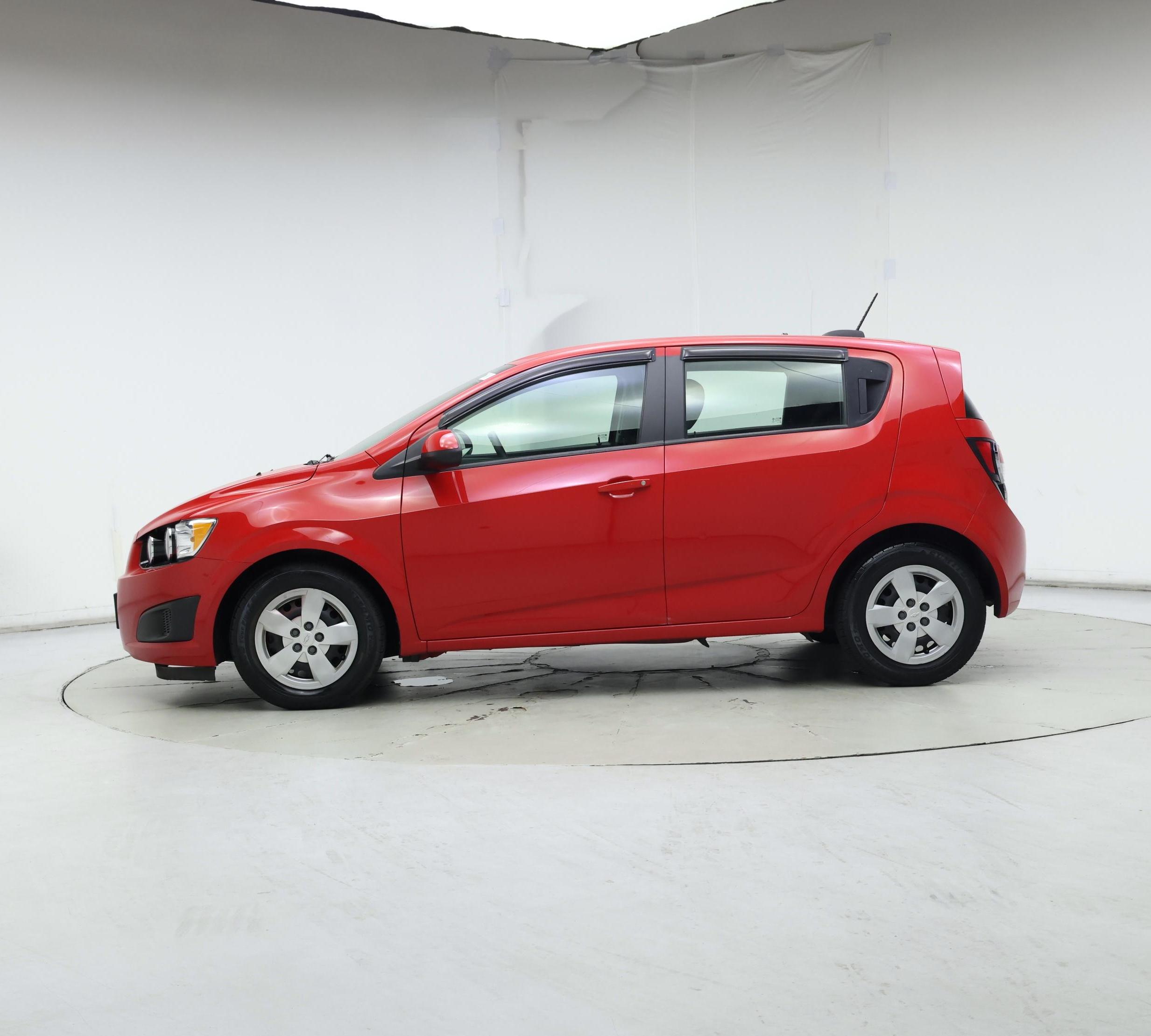 Thumbnail: 2015 Chevrolet Sonic - 3