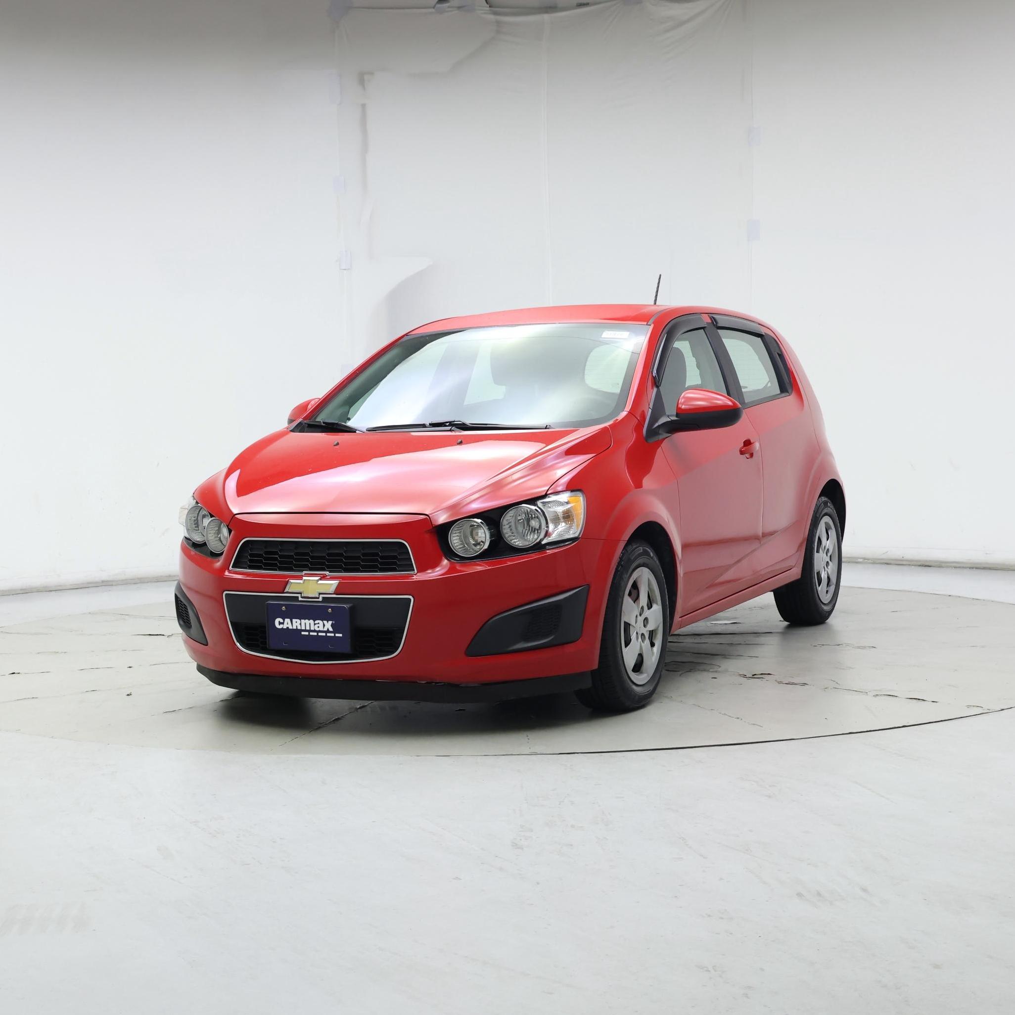 Thumbnail: 2015 Chevrolet Sonic - 4