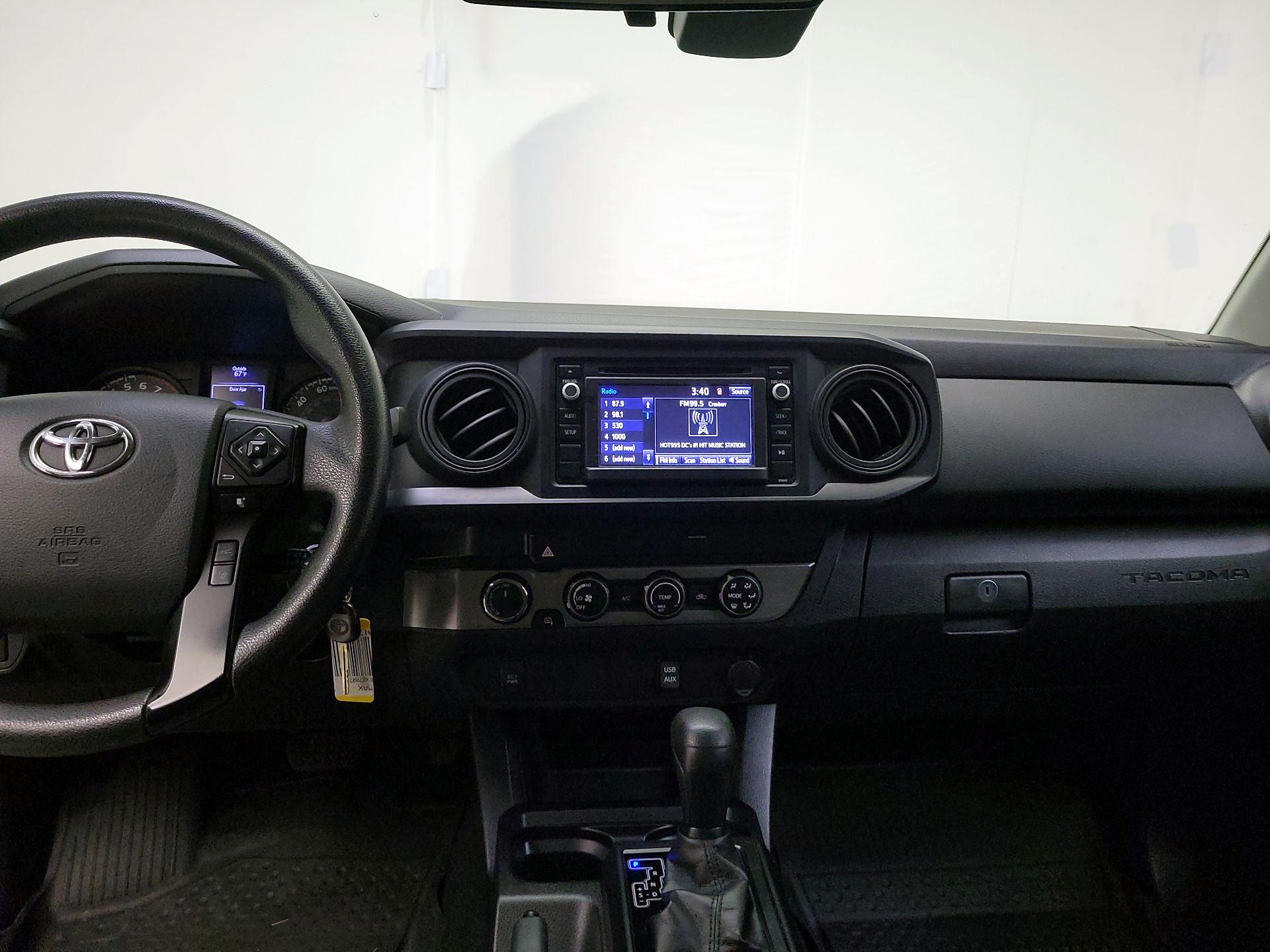Thumbnail: 2019 Toyota Tacoma - 9