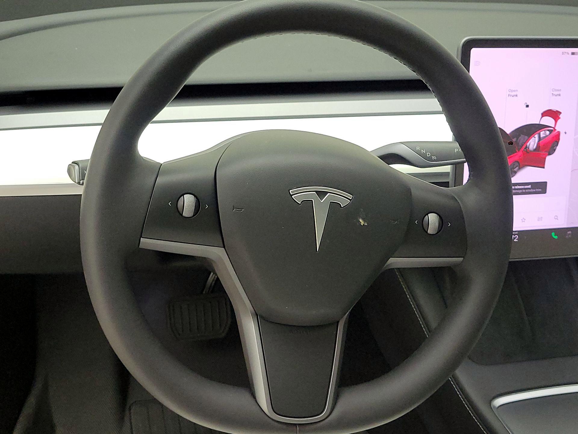Thumbnail: 2021 Tesla Model 3 - 10