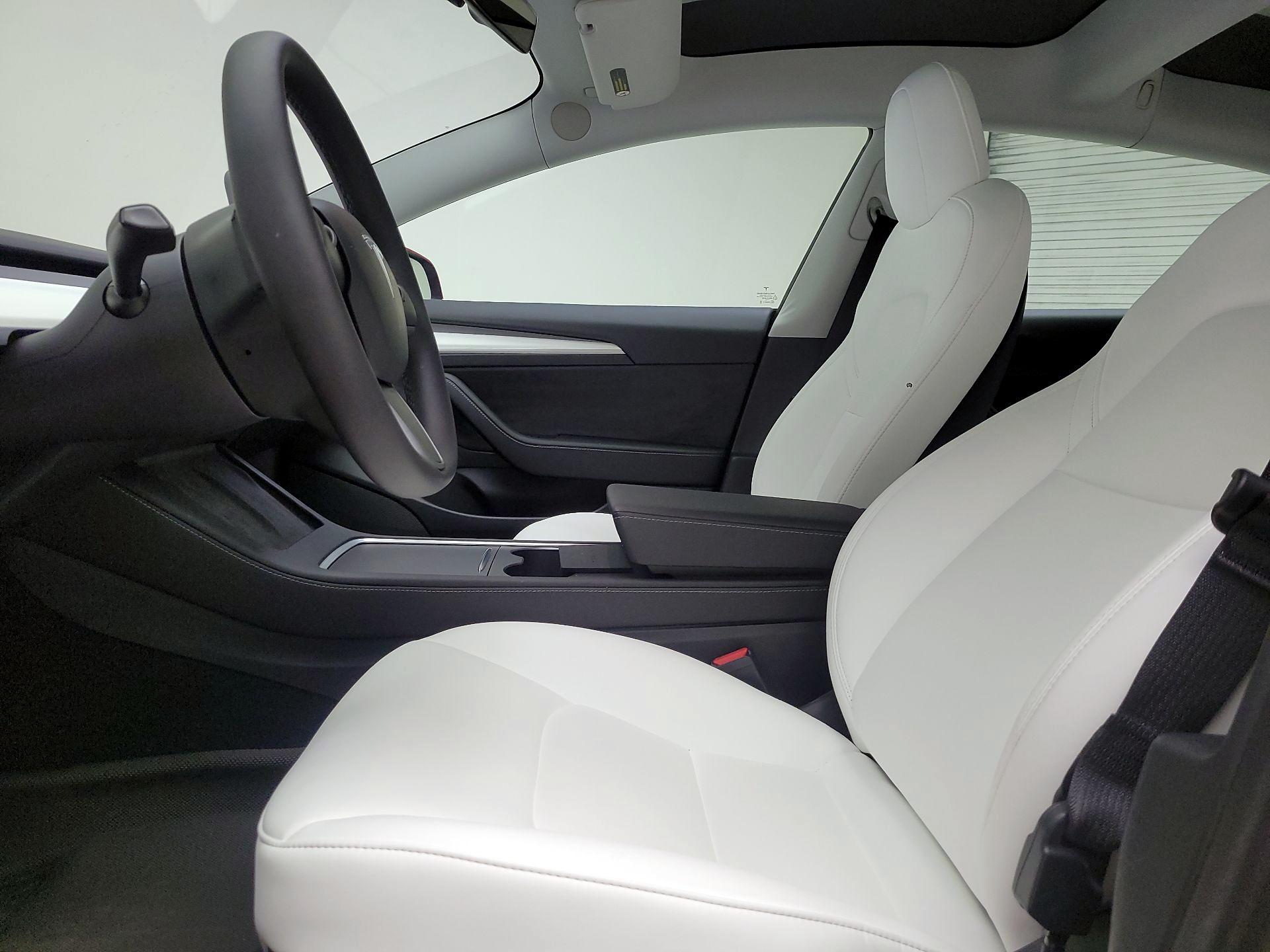 Thumbnail: 2021 Tesla Model 3 - 11