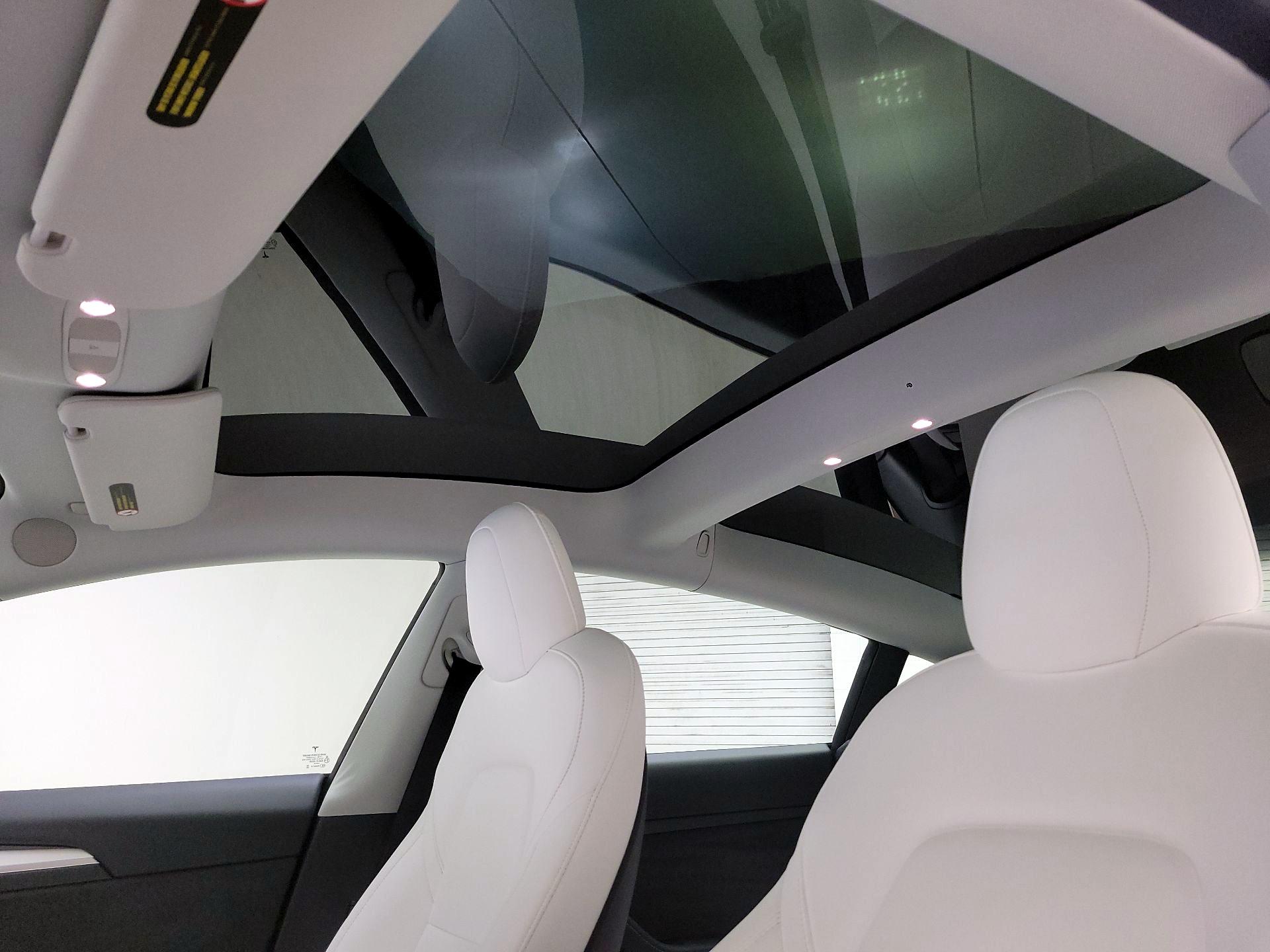 Thumbnail: 2021 Tesla Model 3 - 19