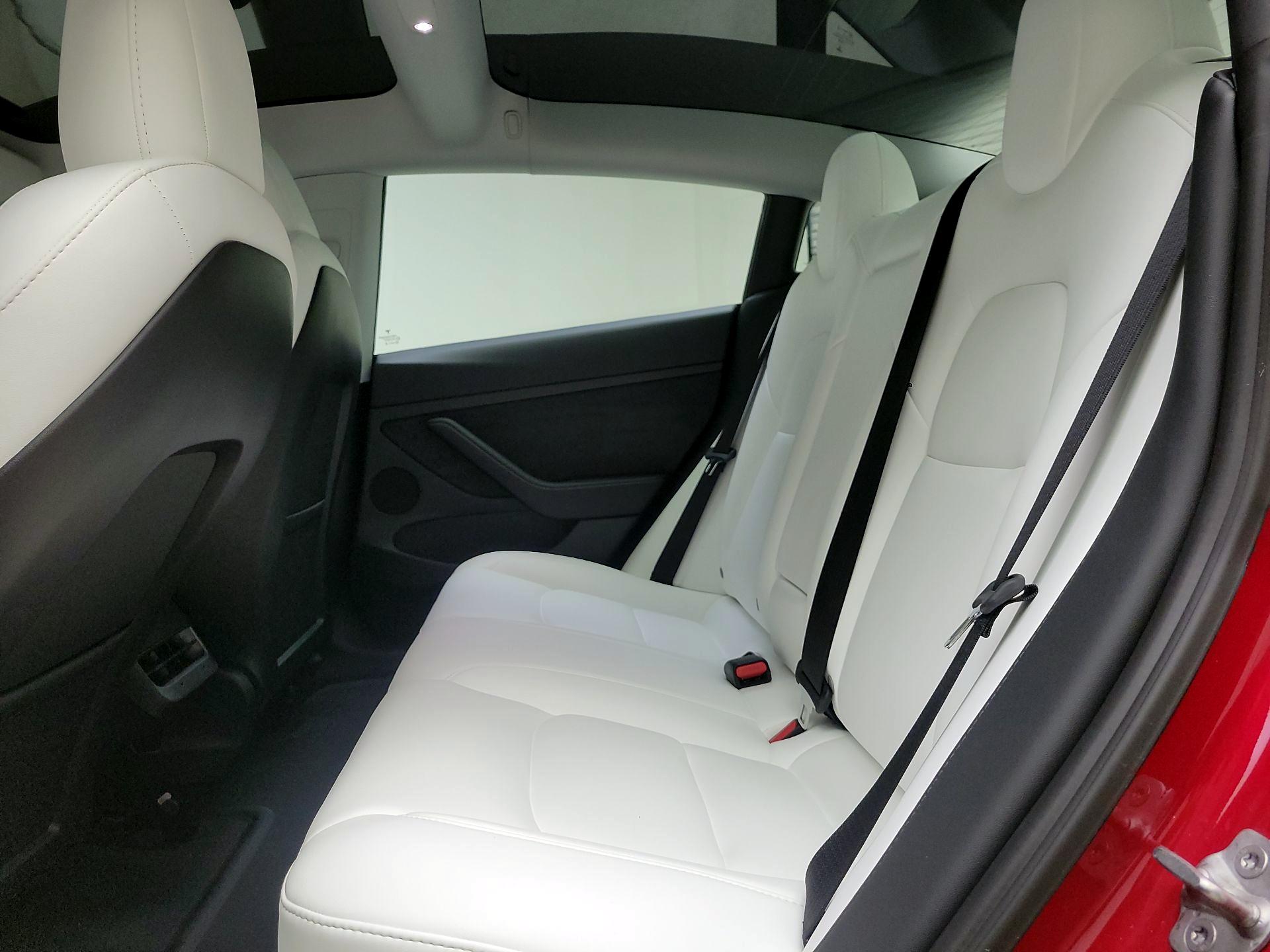 Thumbnail: 2021 Tesla Model 3 - 20