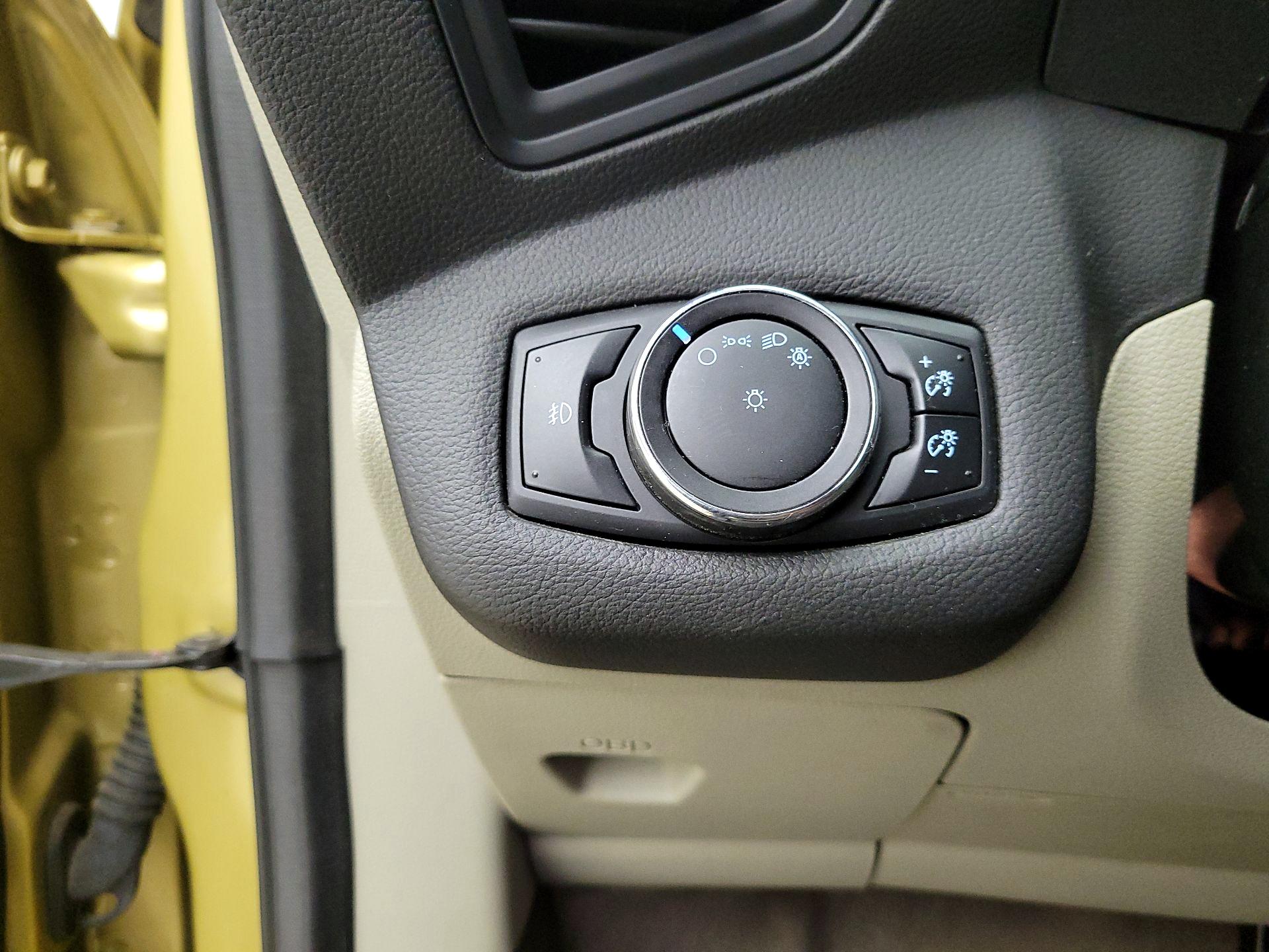 Thumbnail: 2014 Ford Escape - 13