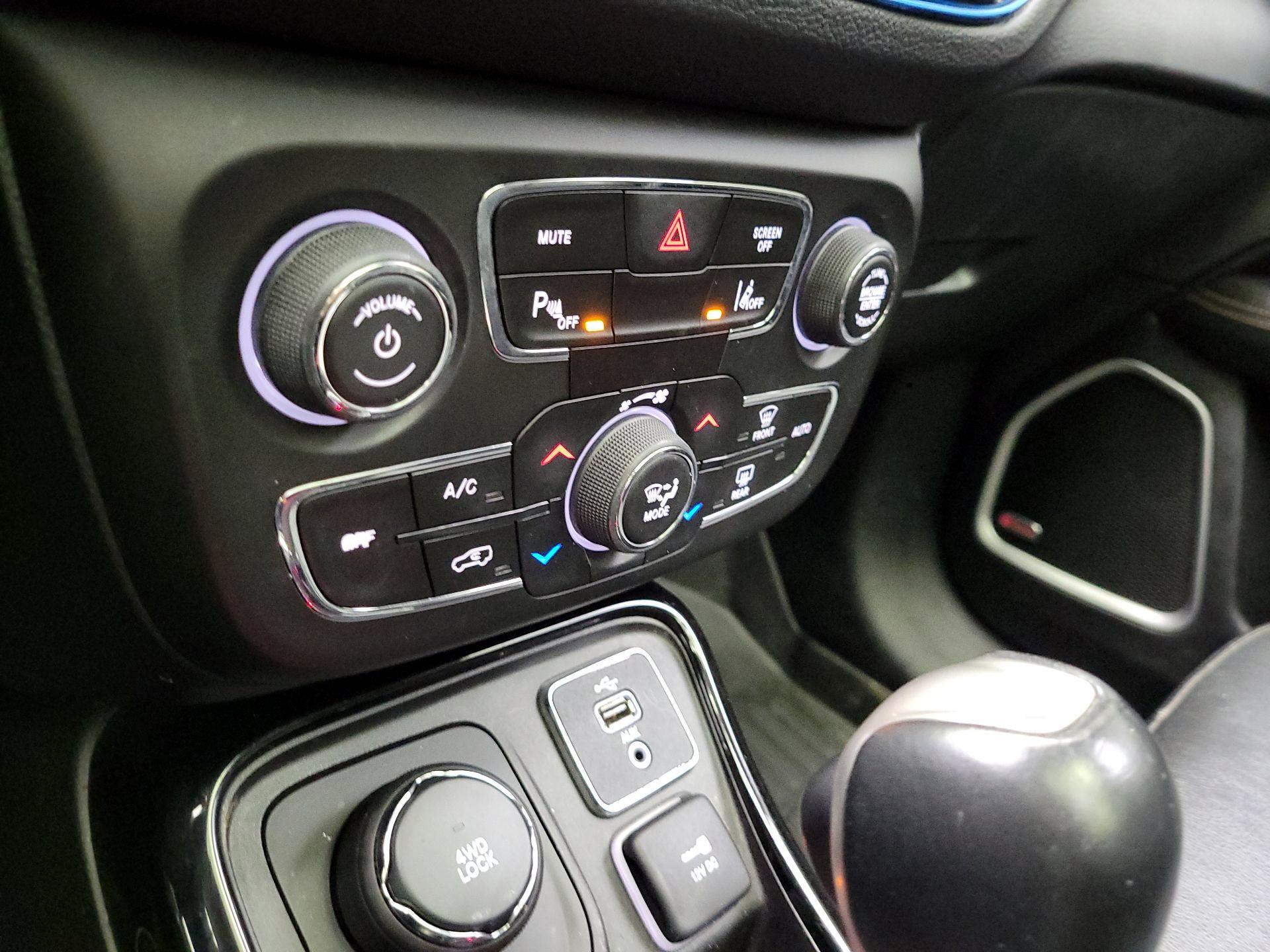 Thumbnail: 2018 Jeep Compass - 17