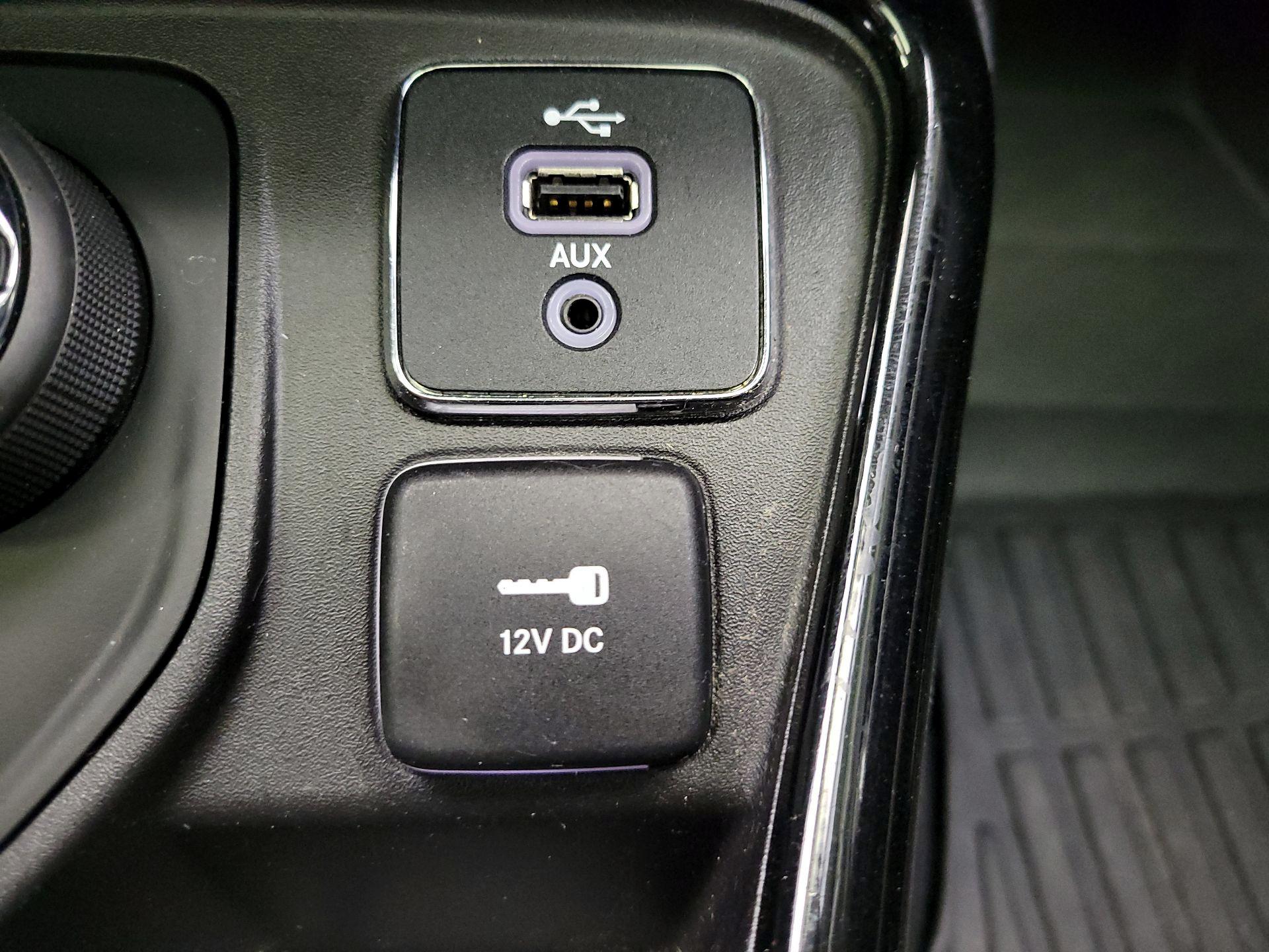Thumbnail: 2018 Jeep Compass - 19