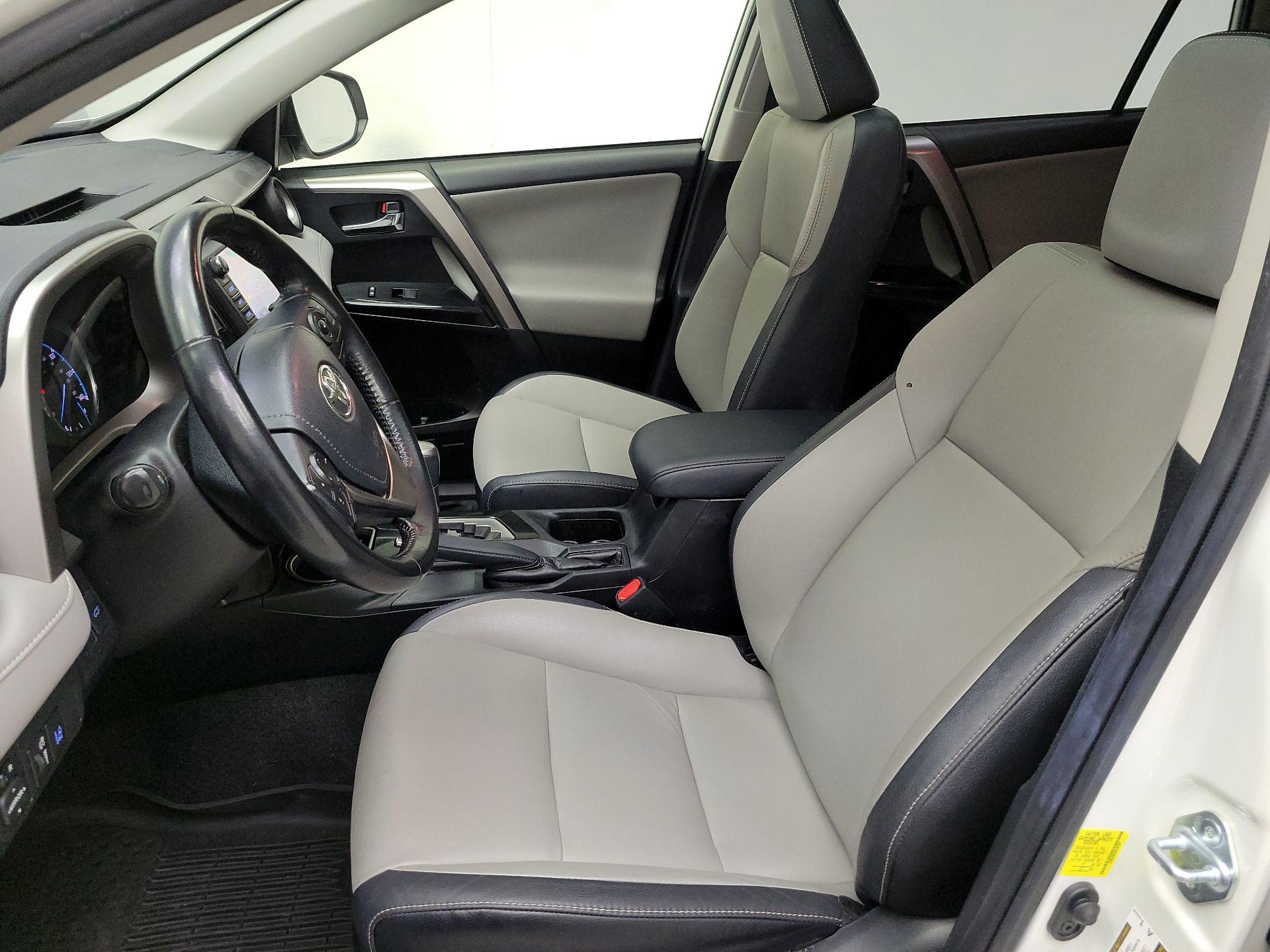 Thumbnail: 2017 Toyota RAV4 - 11