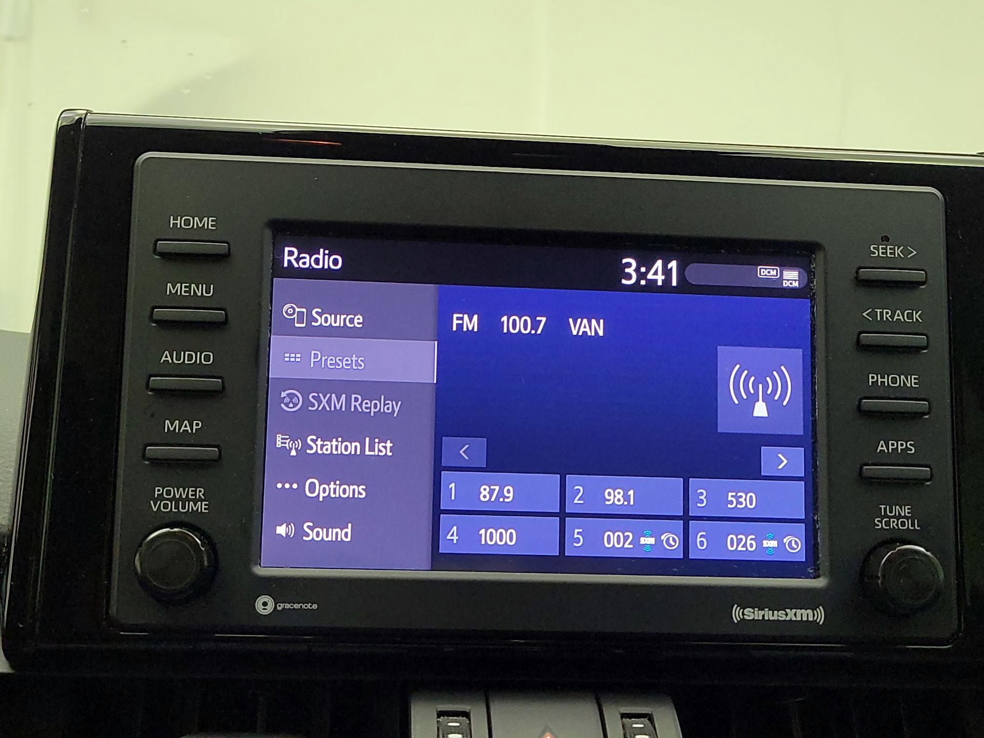 Thumbnail: 2021 Toyota RAV4 - 15