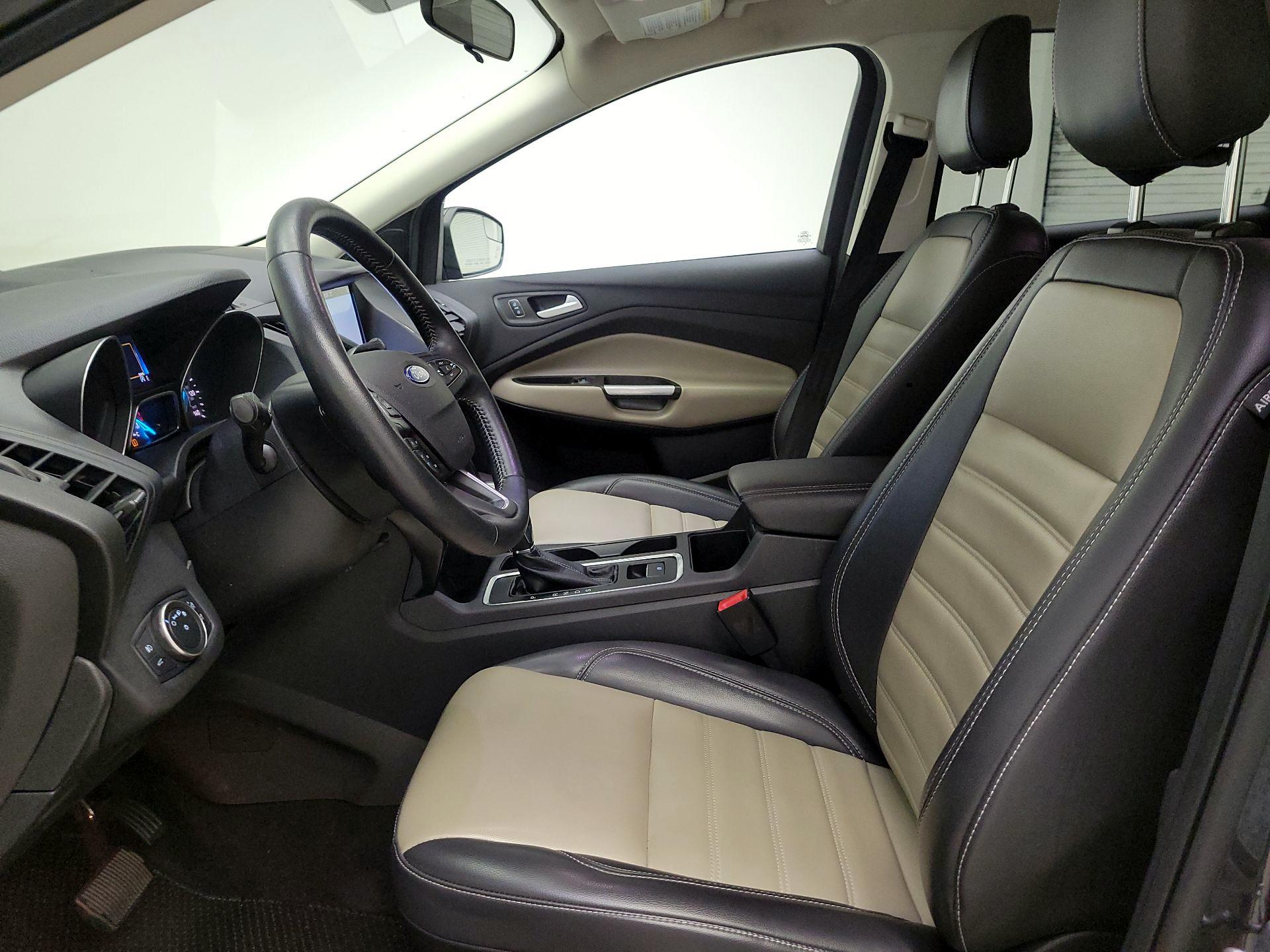 Thumbnail: 2019 Ford Escape - 11