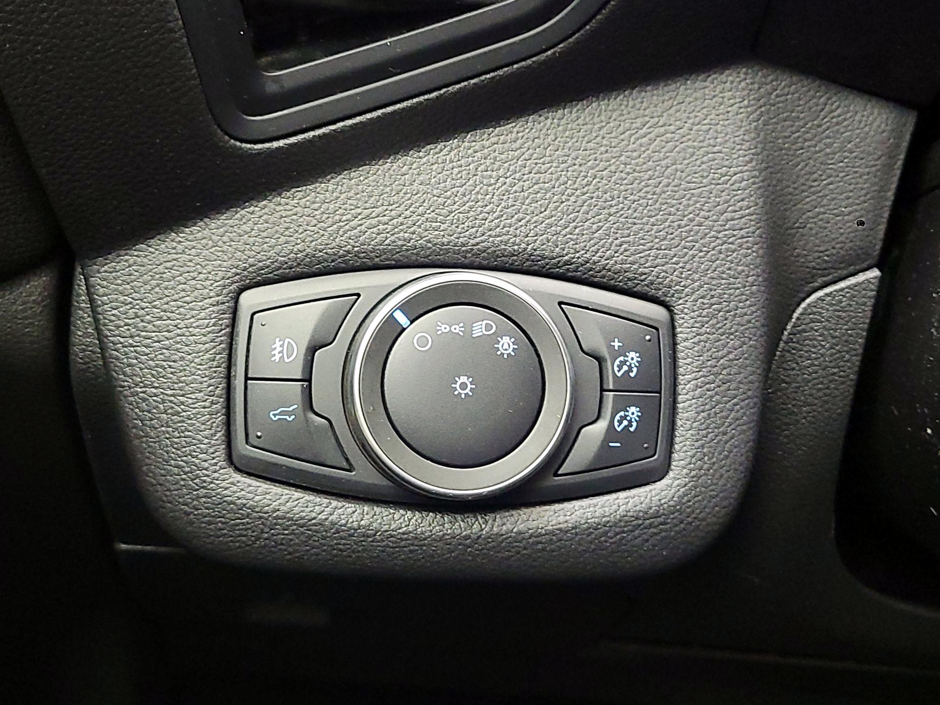 Thumbnail: 2019 Ford Escape - 13